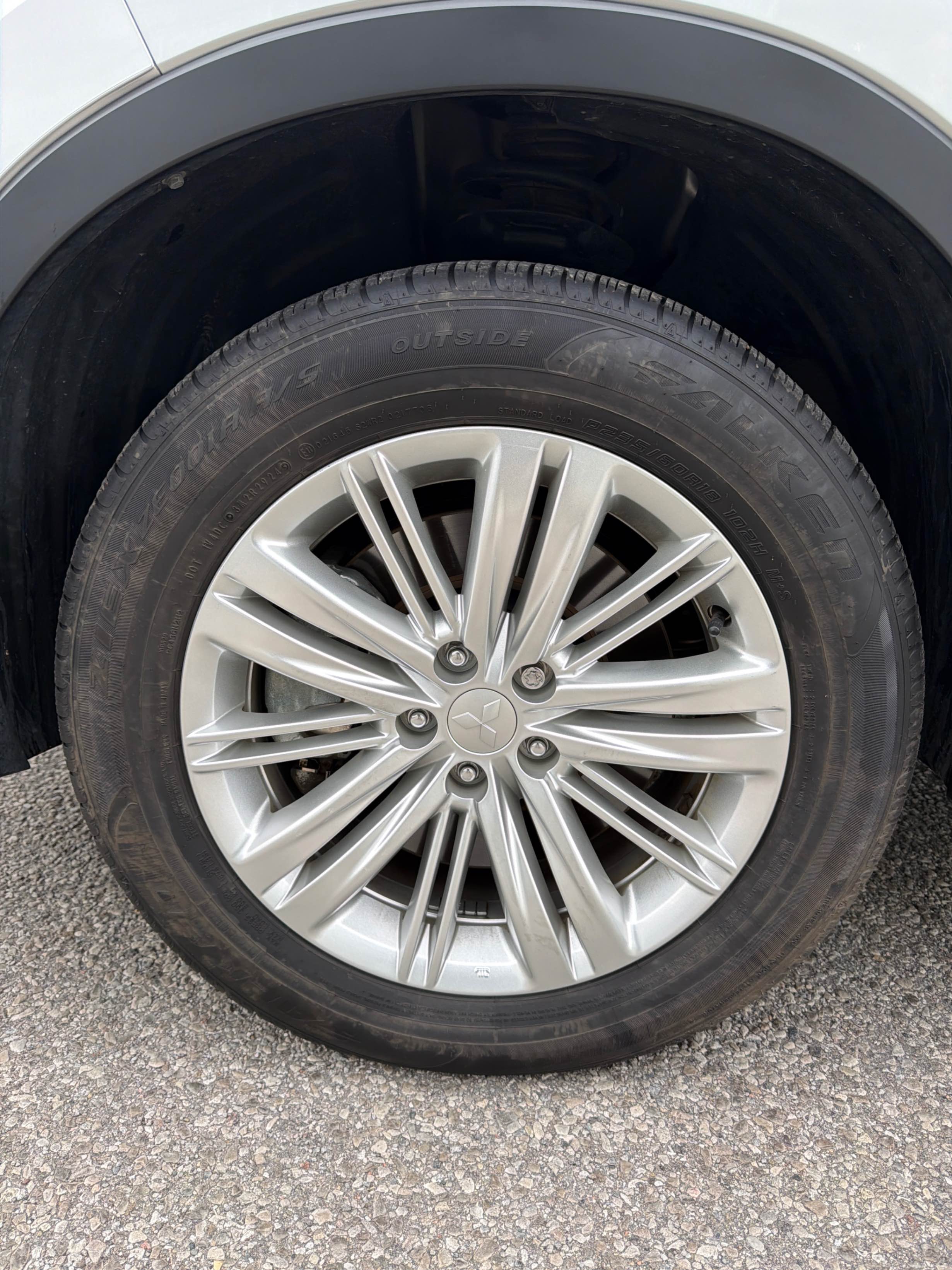 Снимка 7 от търг – 2024 MITSUBISHI OUTLANDER S-AWC с VIN JA4J4VA84RZ633484