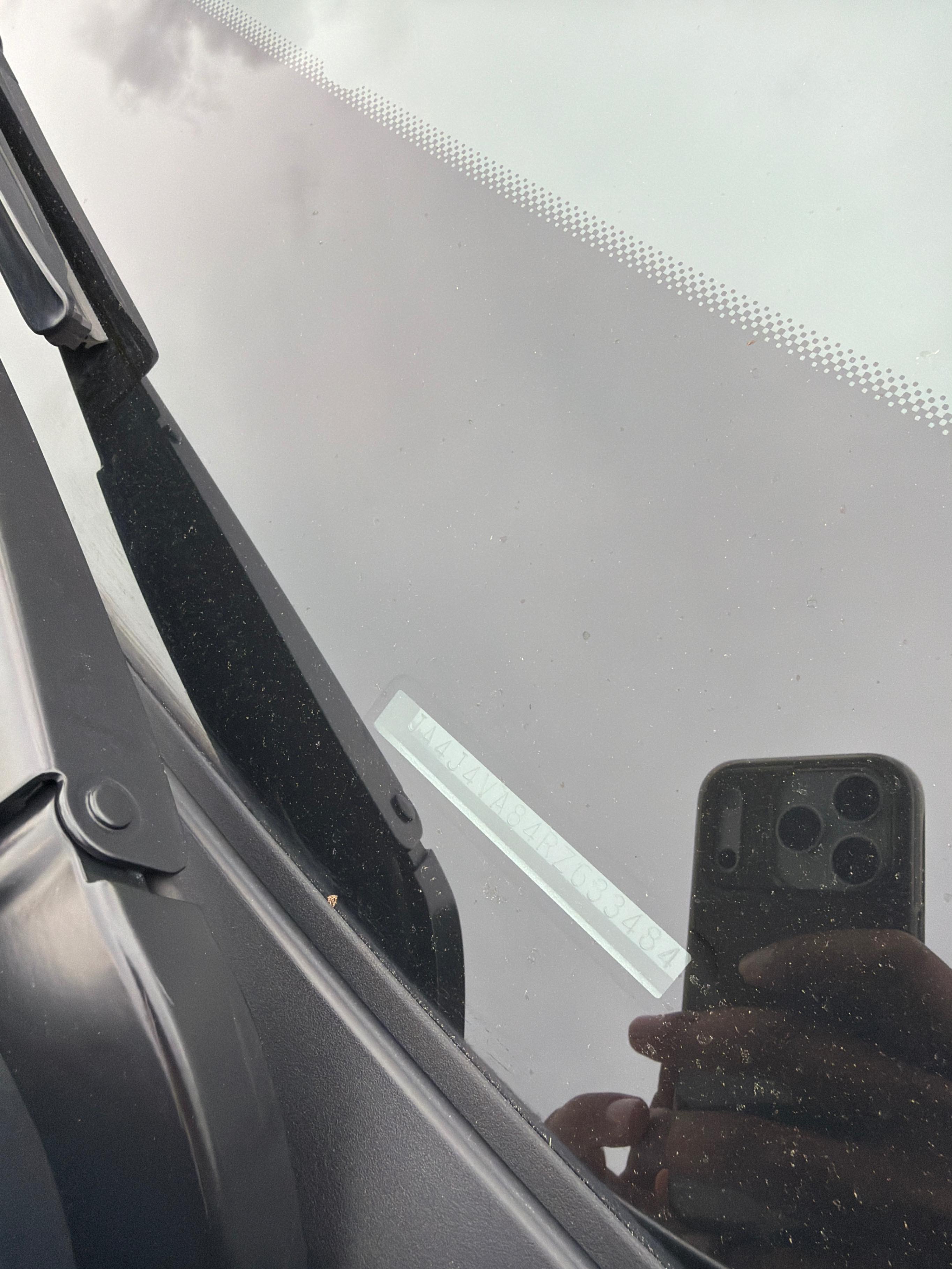 Снимка 10 от търг – 2024 MITSUBISHI OUTLANDER S-AWC с VIN JA4J4VA84RZ633484