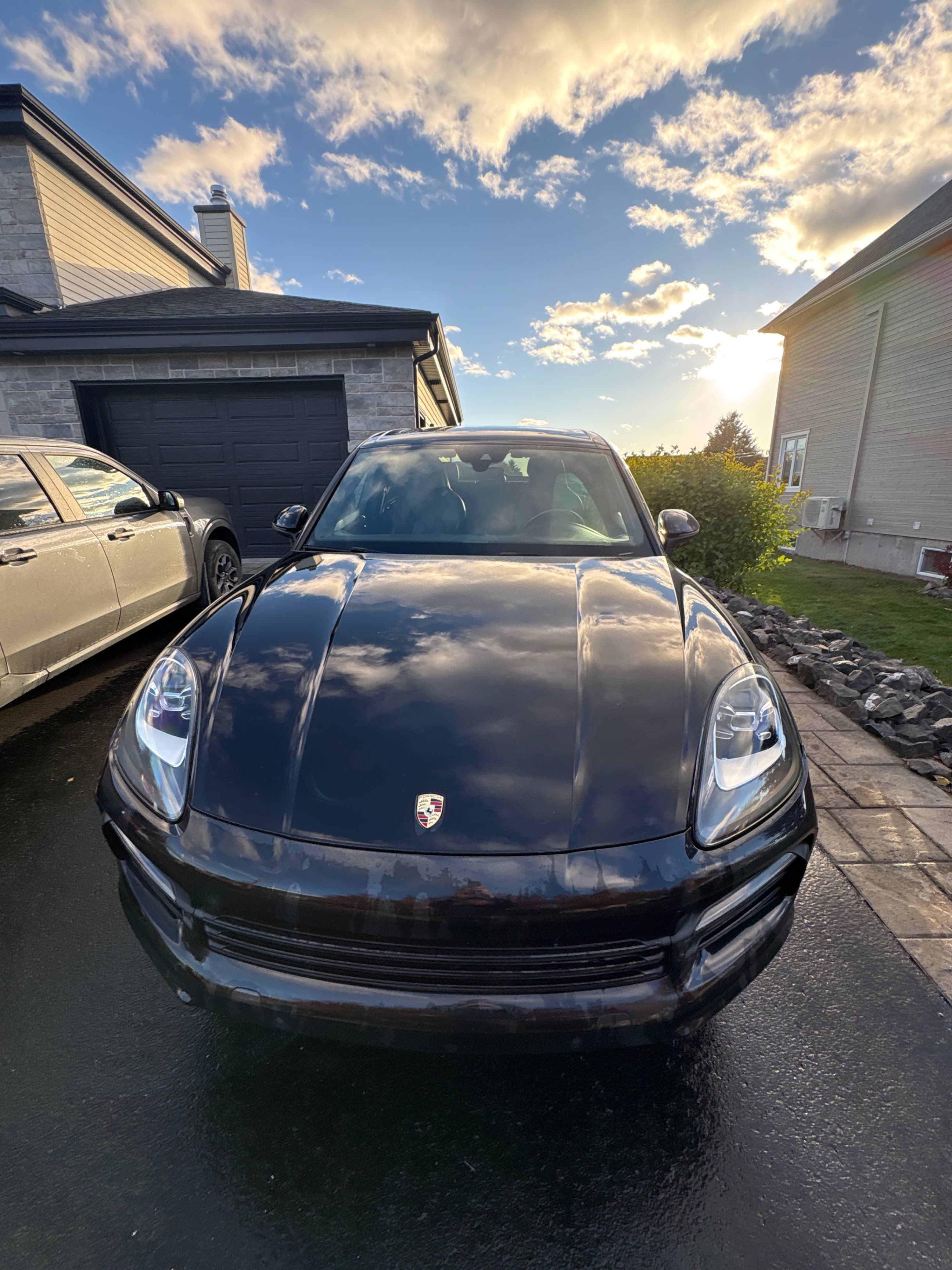 Photo 6 from auction – 2019 PORSCHE CAYENNE AWD with VIN WP1AA2AY2KDA03445