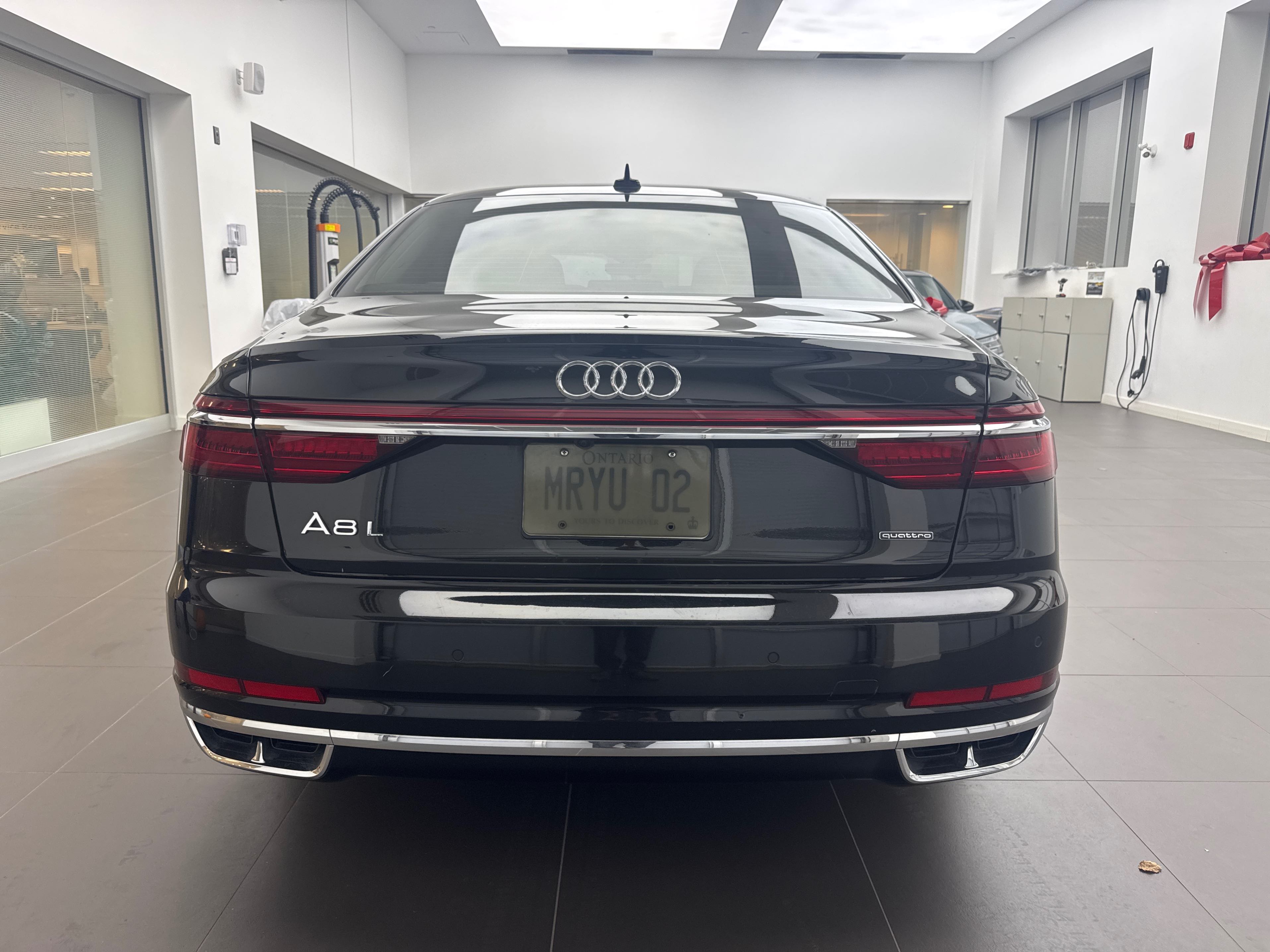 Снимка 4 от търг – 2019 AUDI A8 L 55 TFSI QUATTRO с VIN WAU8DAF86KN011968