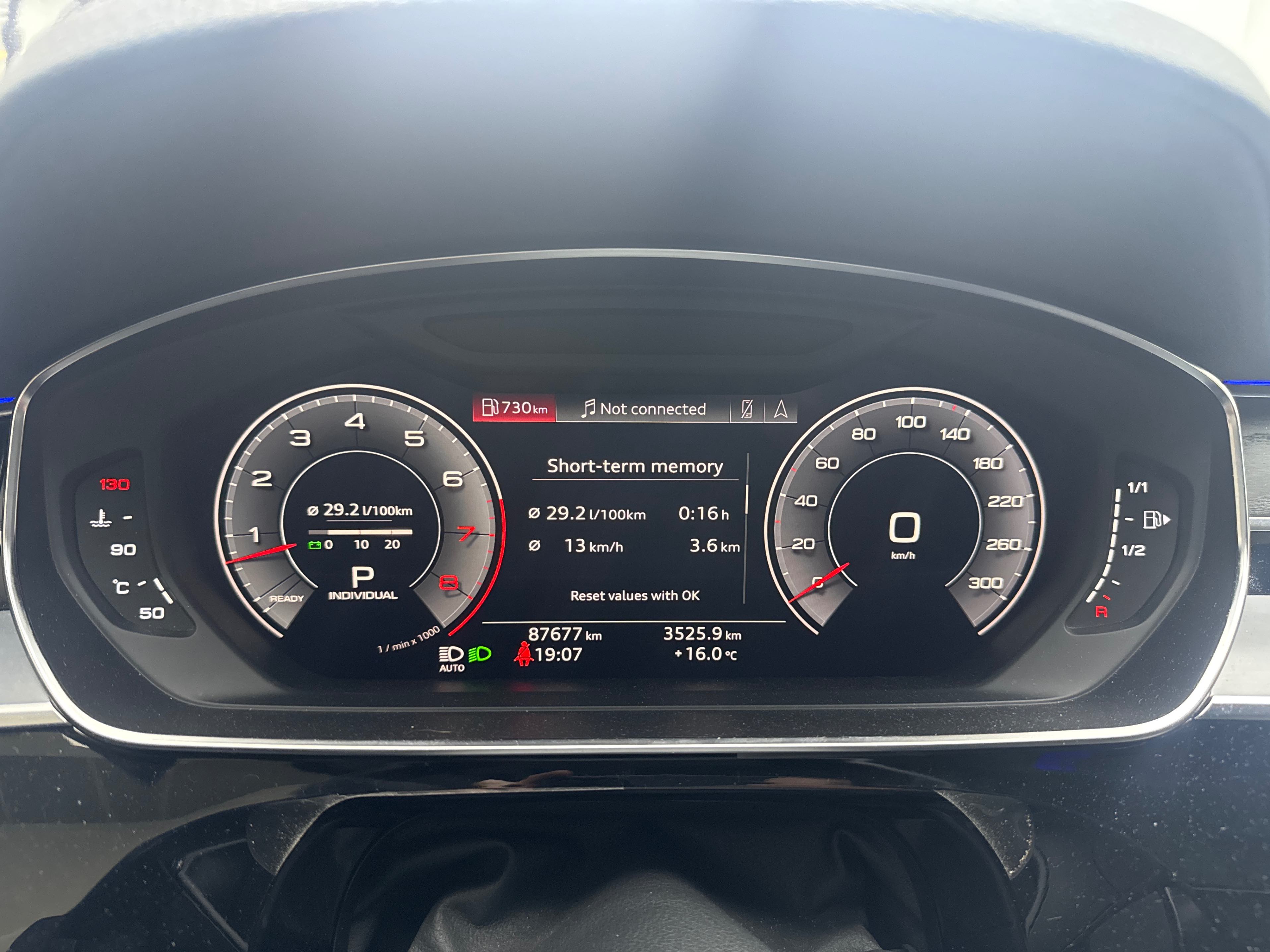 Снимка 8 от търг – 2019 AUDI A8 L 55 TFSI QUATTRO с VIN WAU8DAF86KN011968