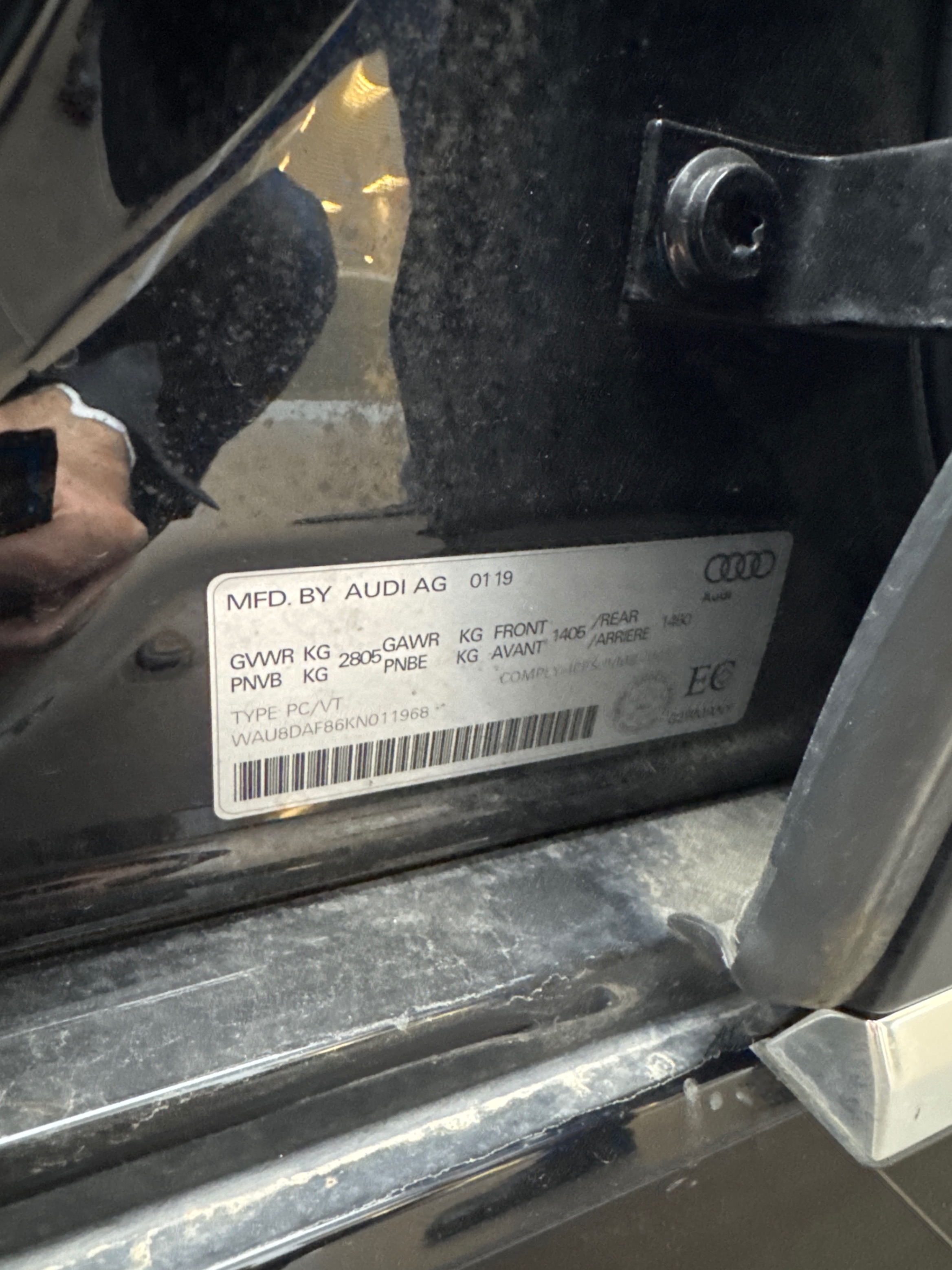 Снимка 11 от търг – 2019 AUDI A8 L 55 TFSI QUATTRO с VIN WAU8DAF86KN011968