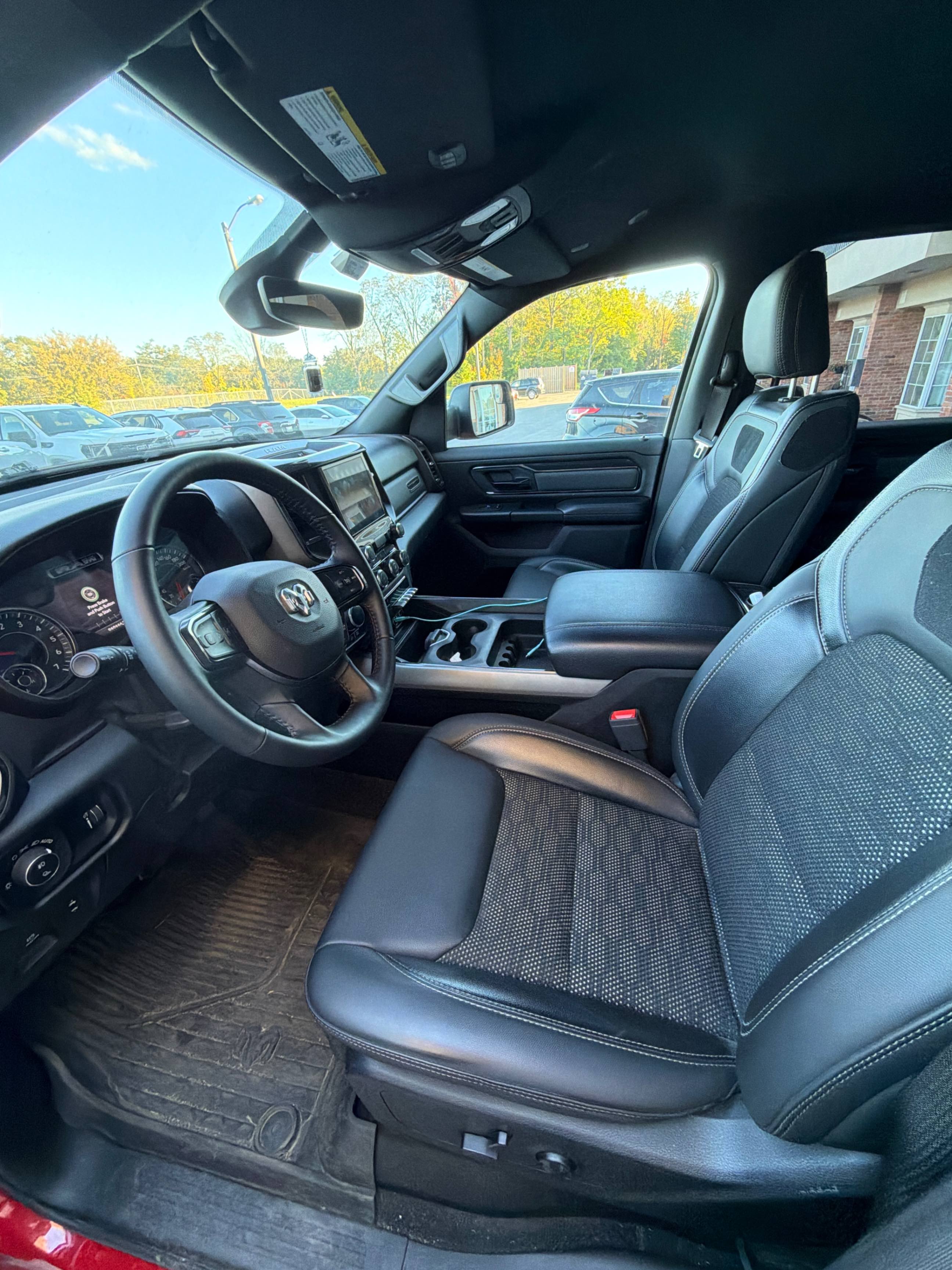 Photo 5 from auction – 2021 RAM 1500 BIG HORN with VIN 1C6SRFFT3MN662609