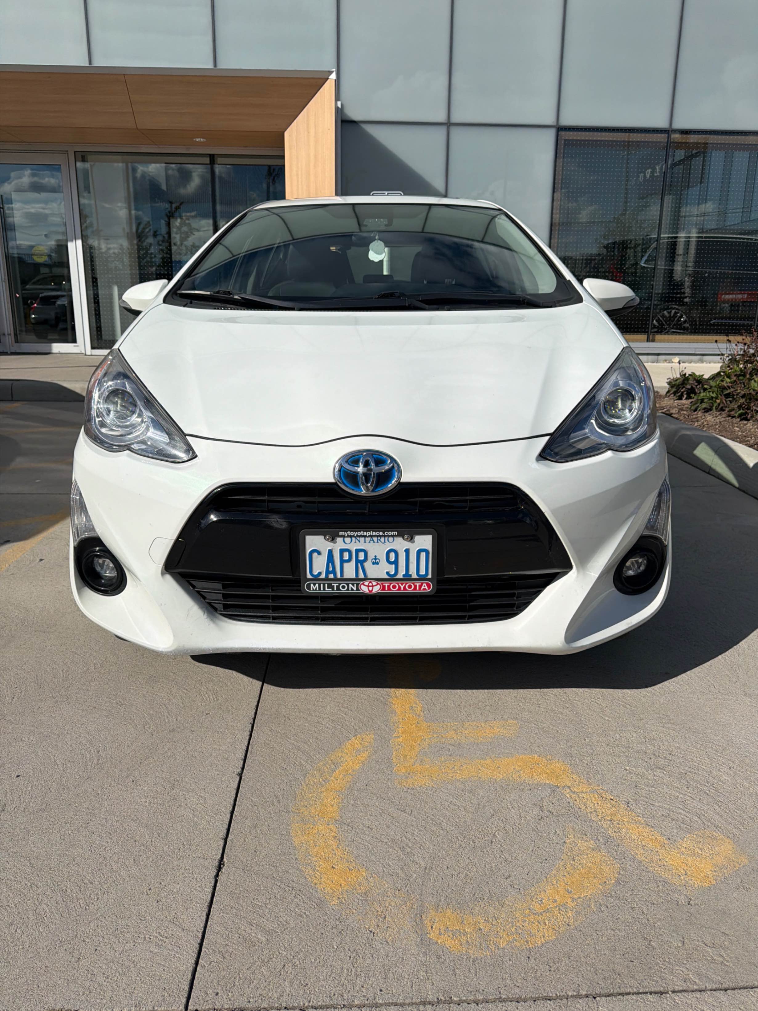 Снимка 6 от търг – 2016 TOYOTA PRIUS C 5DR HB с VIN JTDKDTB30G1138129