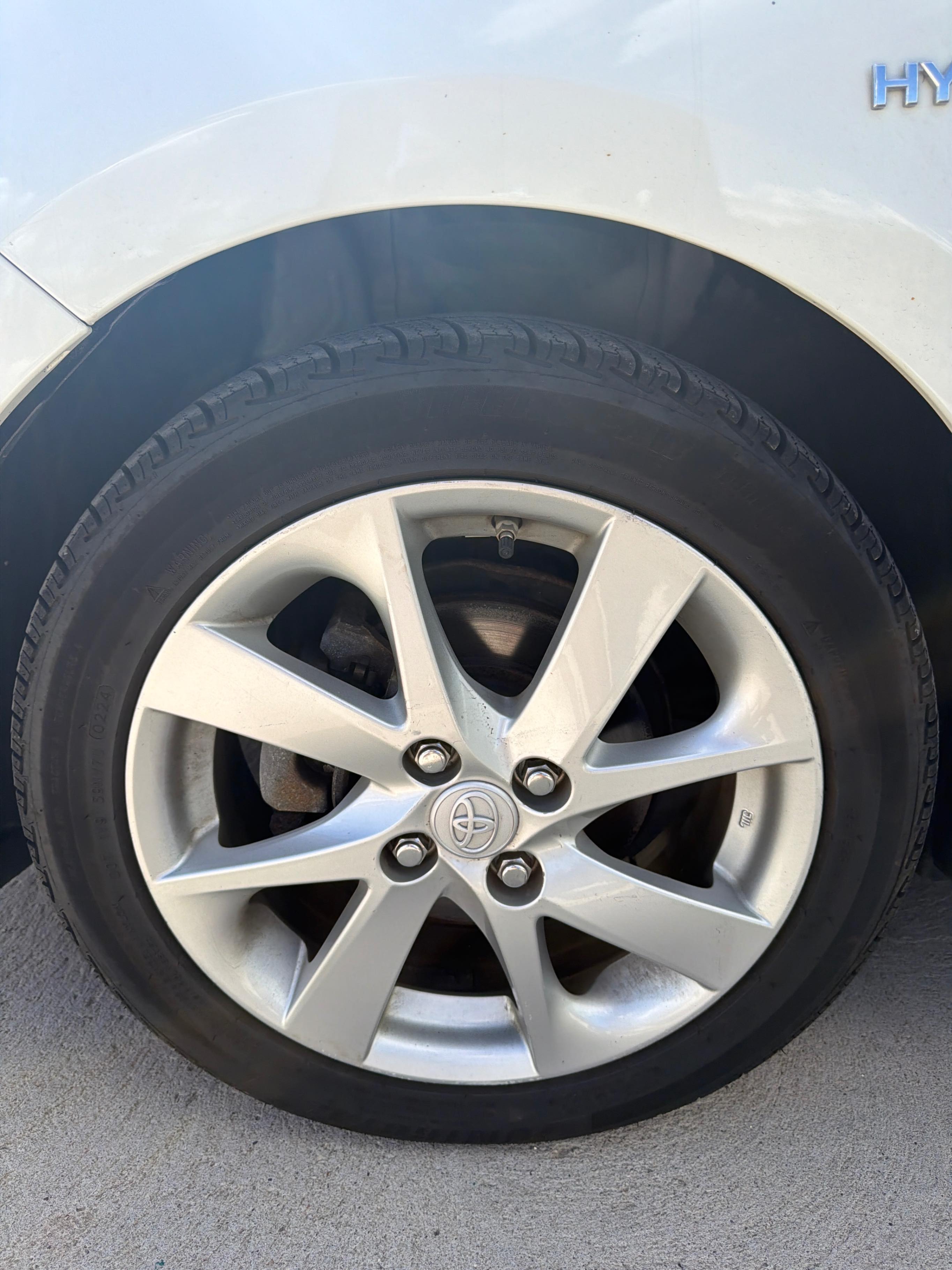 Снимка 7 от търг – 2016 TOYOTA PRIUS C 5DR HB с VIN JTDKDTB30G1138129