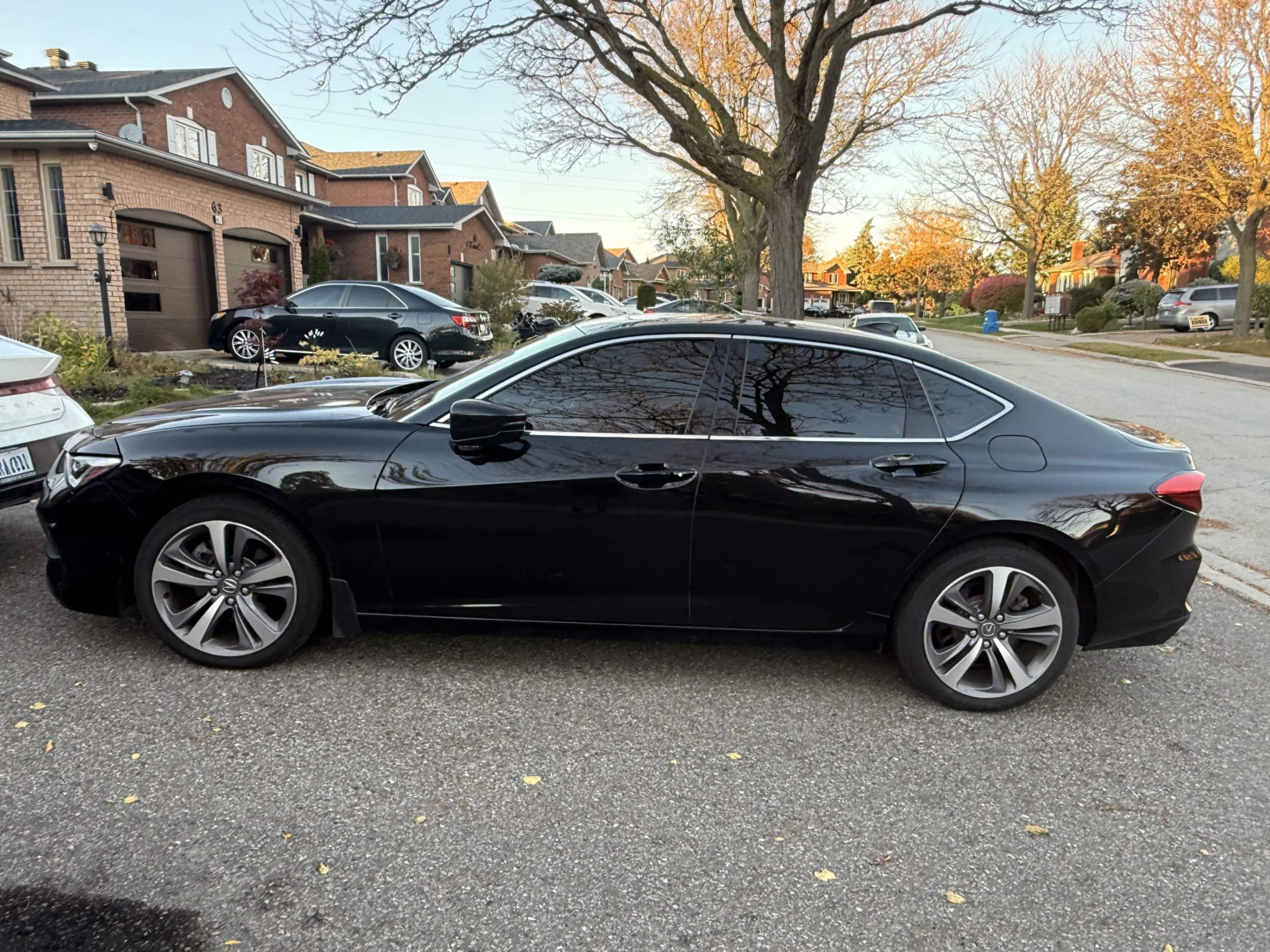 Снимка 2 от търг – 2022 ACURA TLX PLATINUM ELITE с VIN 19UUB6F99NA801145