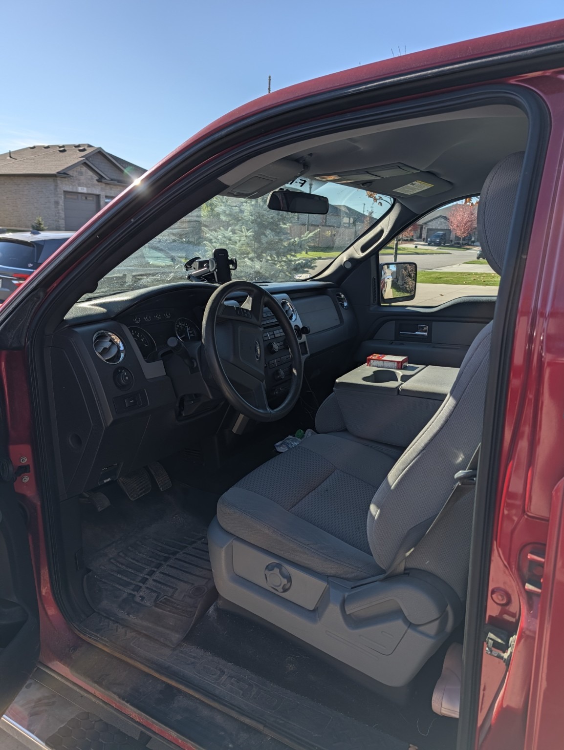 Снимка 5 от търг – 2012 FORD F-150 2WD SUPERCREW с VIN 1FTFW1CF5CKE11384