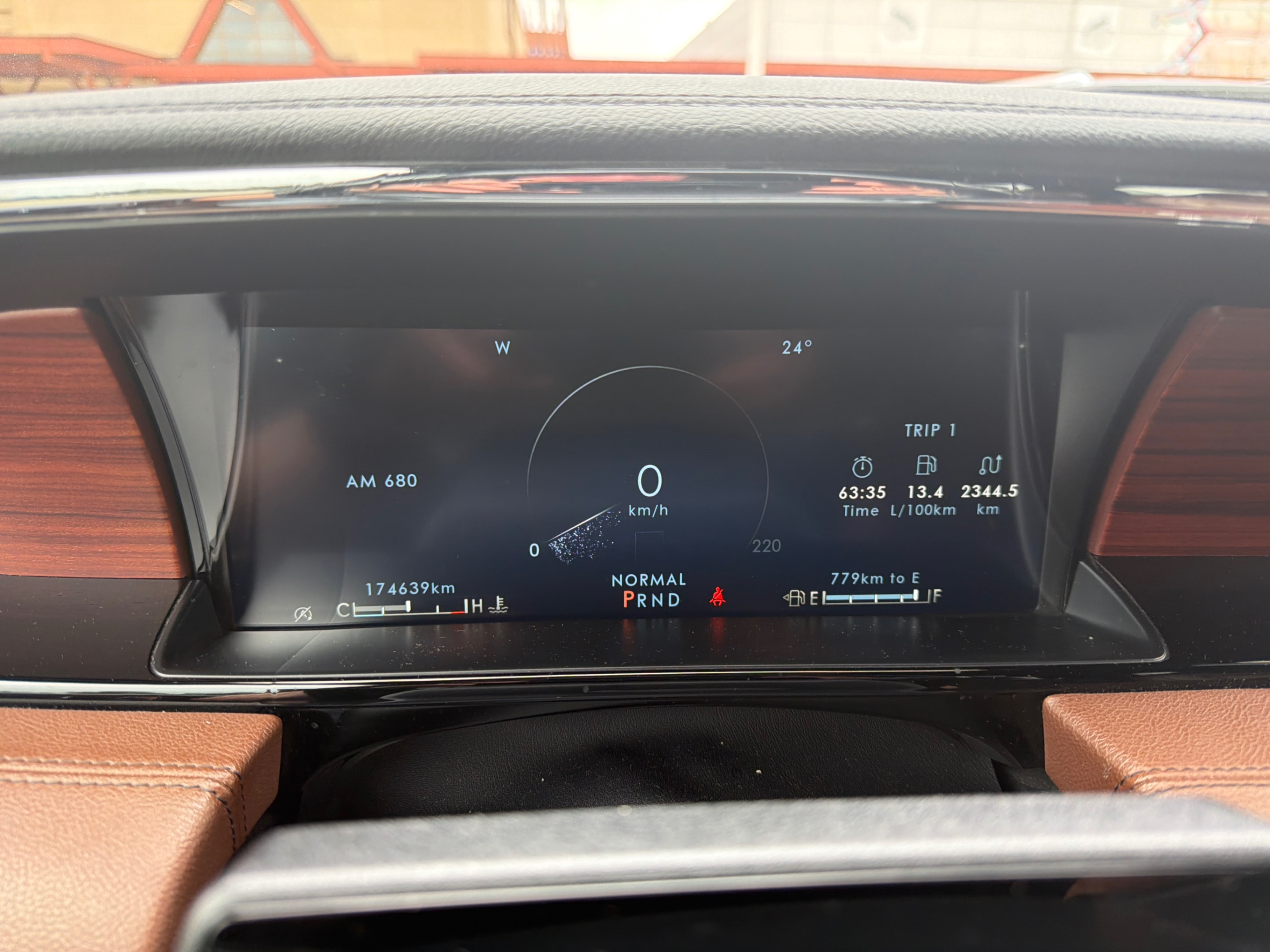 Снимка 8 от търг – 2023 LINCOLN NAVIGATOR L RESERVE с VIN 5LMJJ3LG5PEL15054