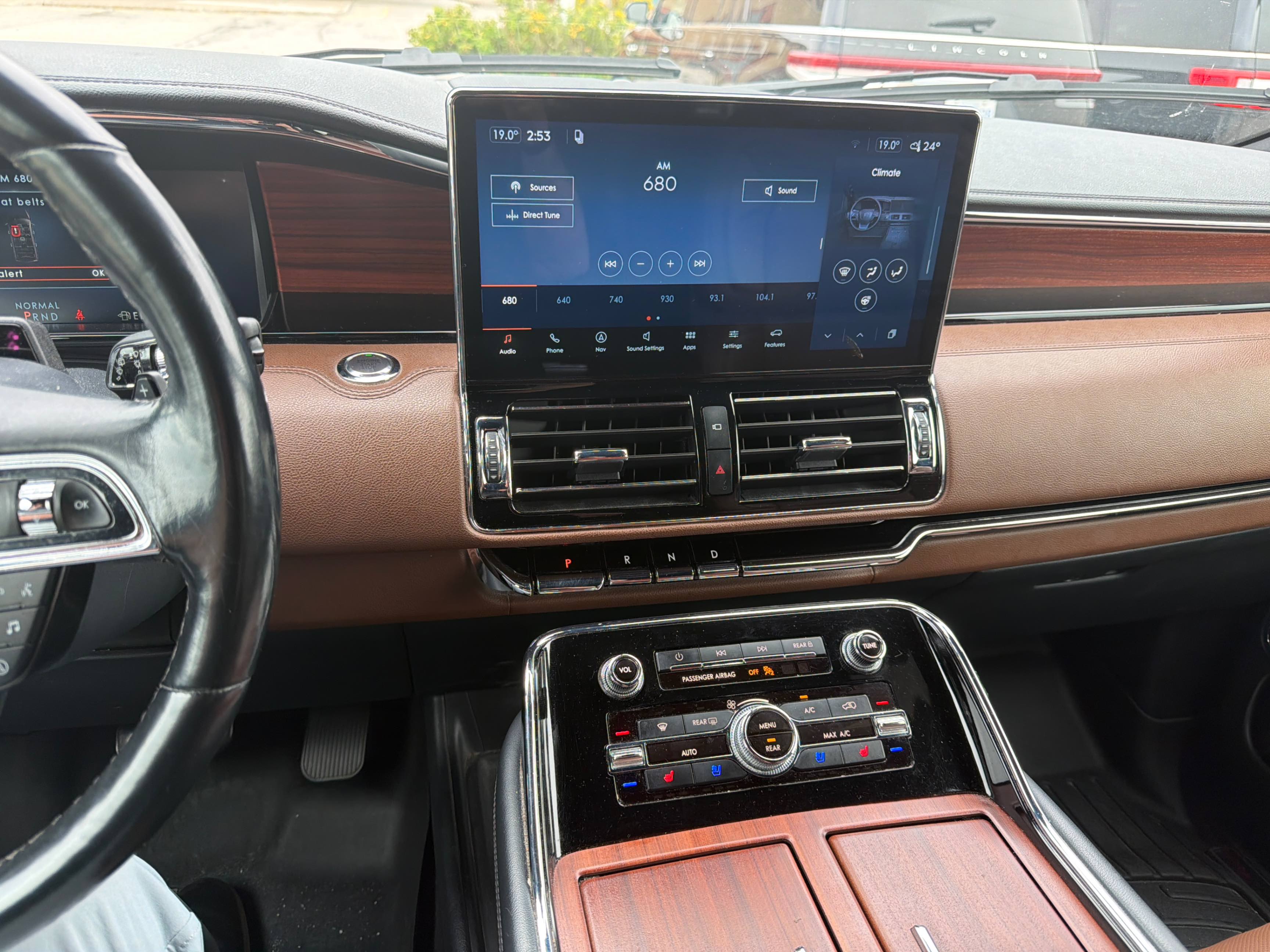 Снимка 9 от търг – 2023 LINCOLN NAVIGATOR L RESERVE с VIN 5LMJJ3LG5PEL15054