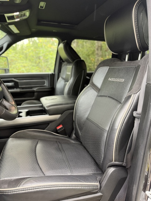 Photo 5 from auction – 2024 RAM 3500 LARAMIE with VIN 3C63R3EJ6RG202945