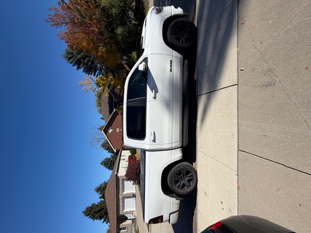 Photo 3 from auction – 2022 RAM 1500 SPORT with VIN 1C6SRFVT9NN416229