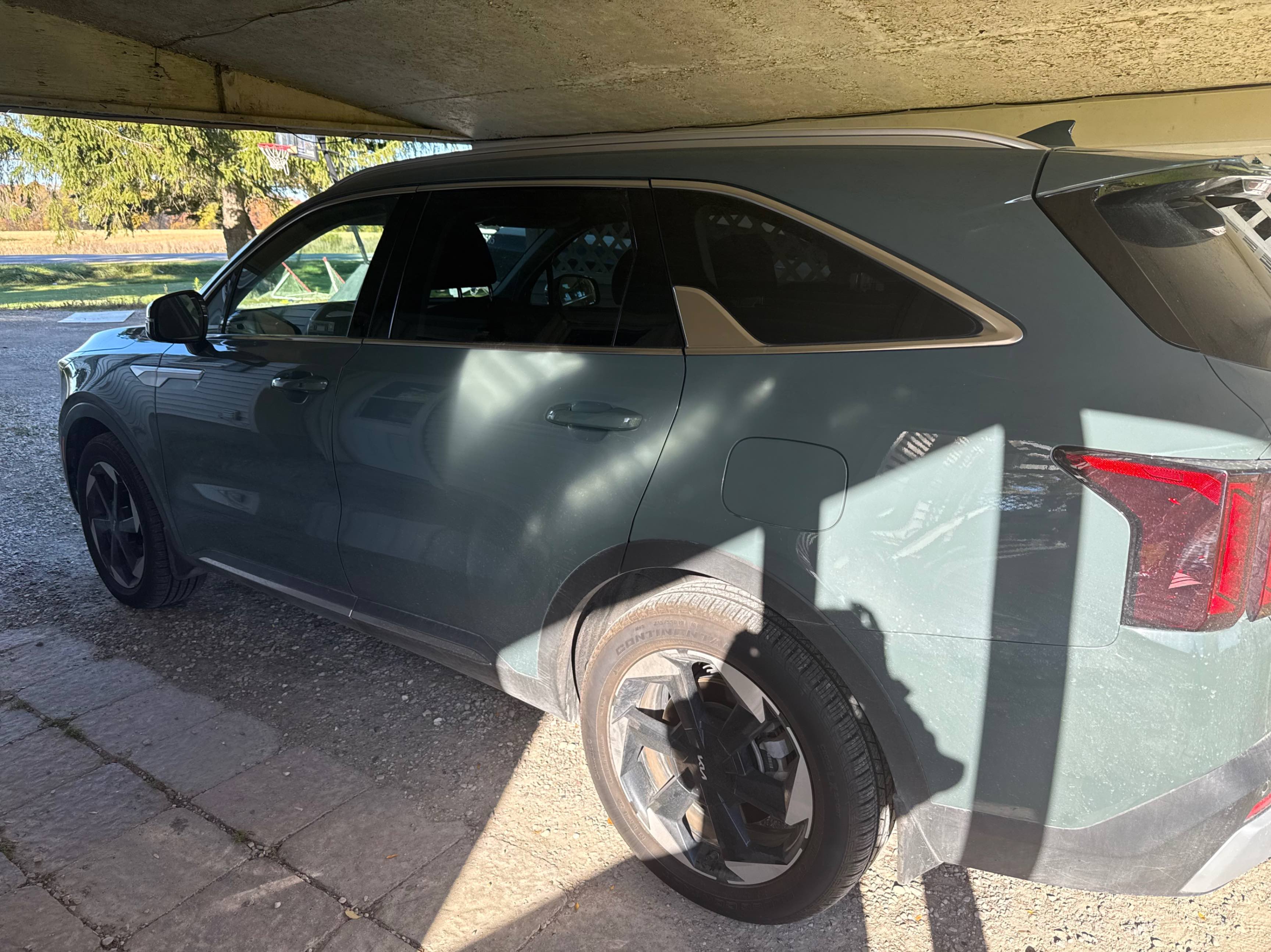 Снимка 2 от търг – 2026 KIA SORENTO PLUG-IN HYBRID LX с VIN KNDRKDJH7T5450331