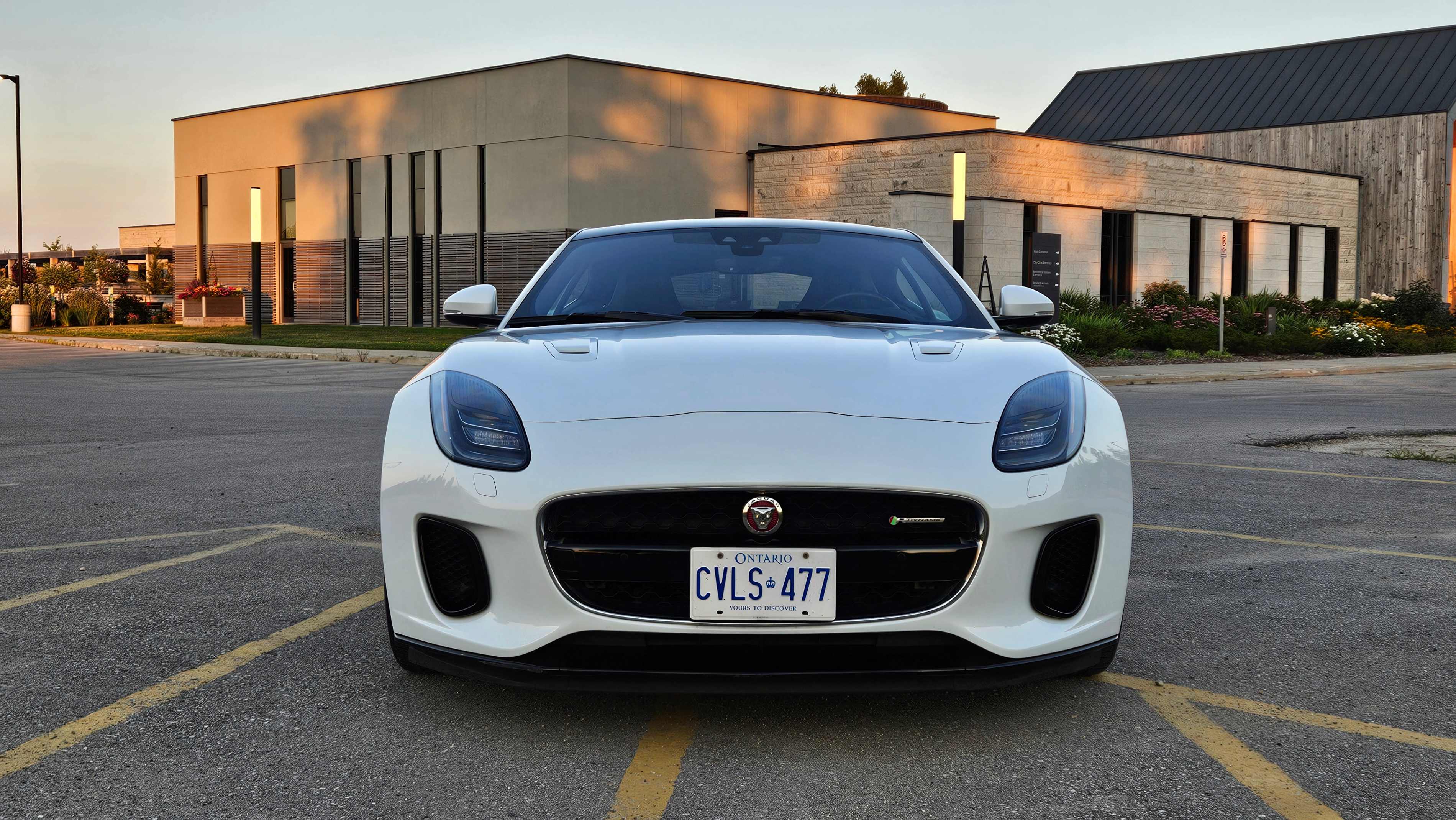 Снимка 6 от търг – 2020 JAGUAR F-TYPE COUPE AUTO AWD с VIN SAJD81FV3LCK67978
