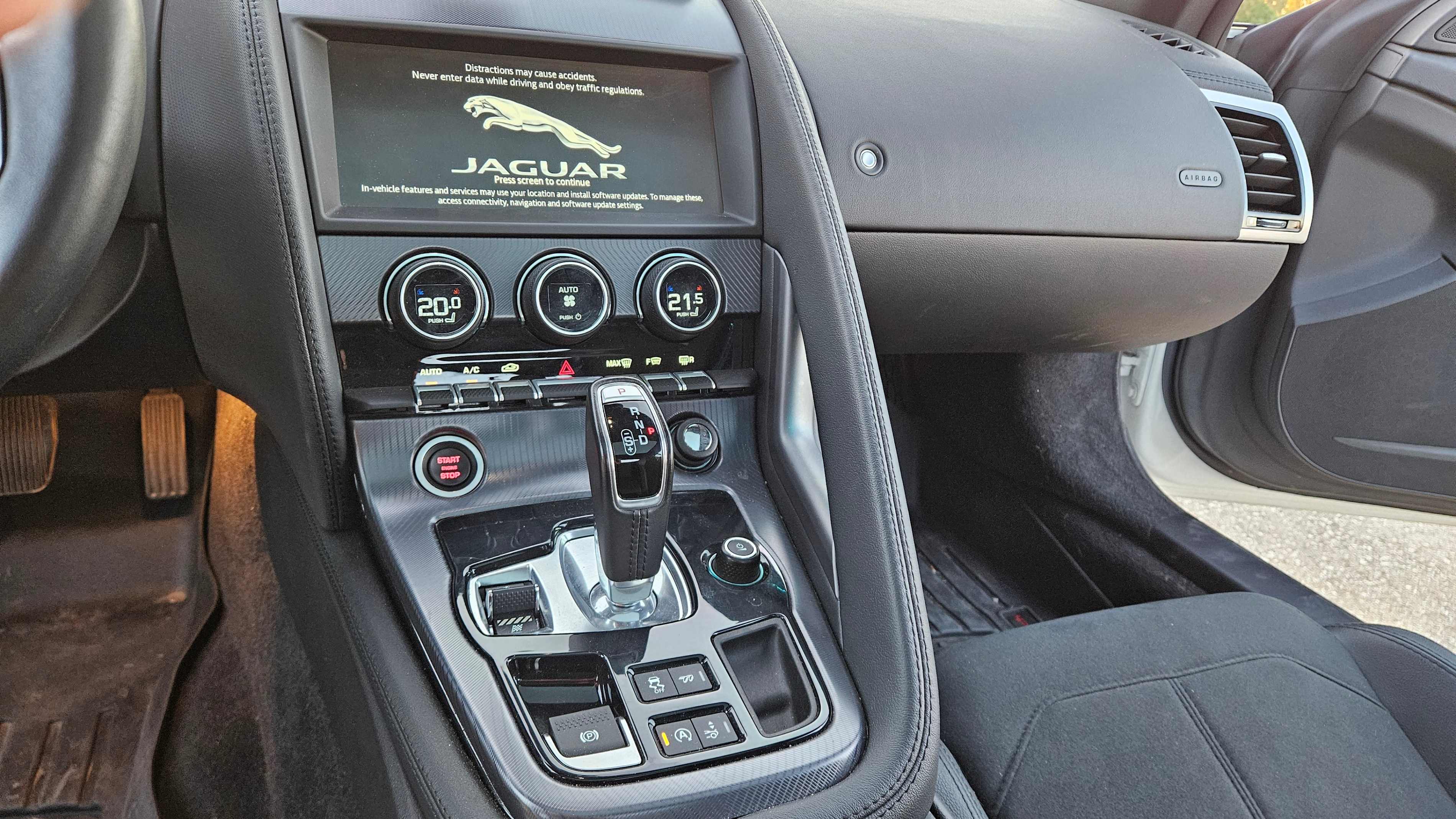Снимка 9 от търг – 2020 JAGUAR F-TYPE COUPE AUTO AWD с VIN SAJD81FV3LCK67978