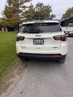 Photo 4 from auction – 2017 JEEP COMPASS NORTH with VIN 3C4NJDBB7HT688067