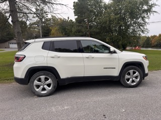 Photo 3 from auction – 2017 JEEP COMPASS NORTH with VIN 3C4NJDBB7HT688067