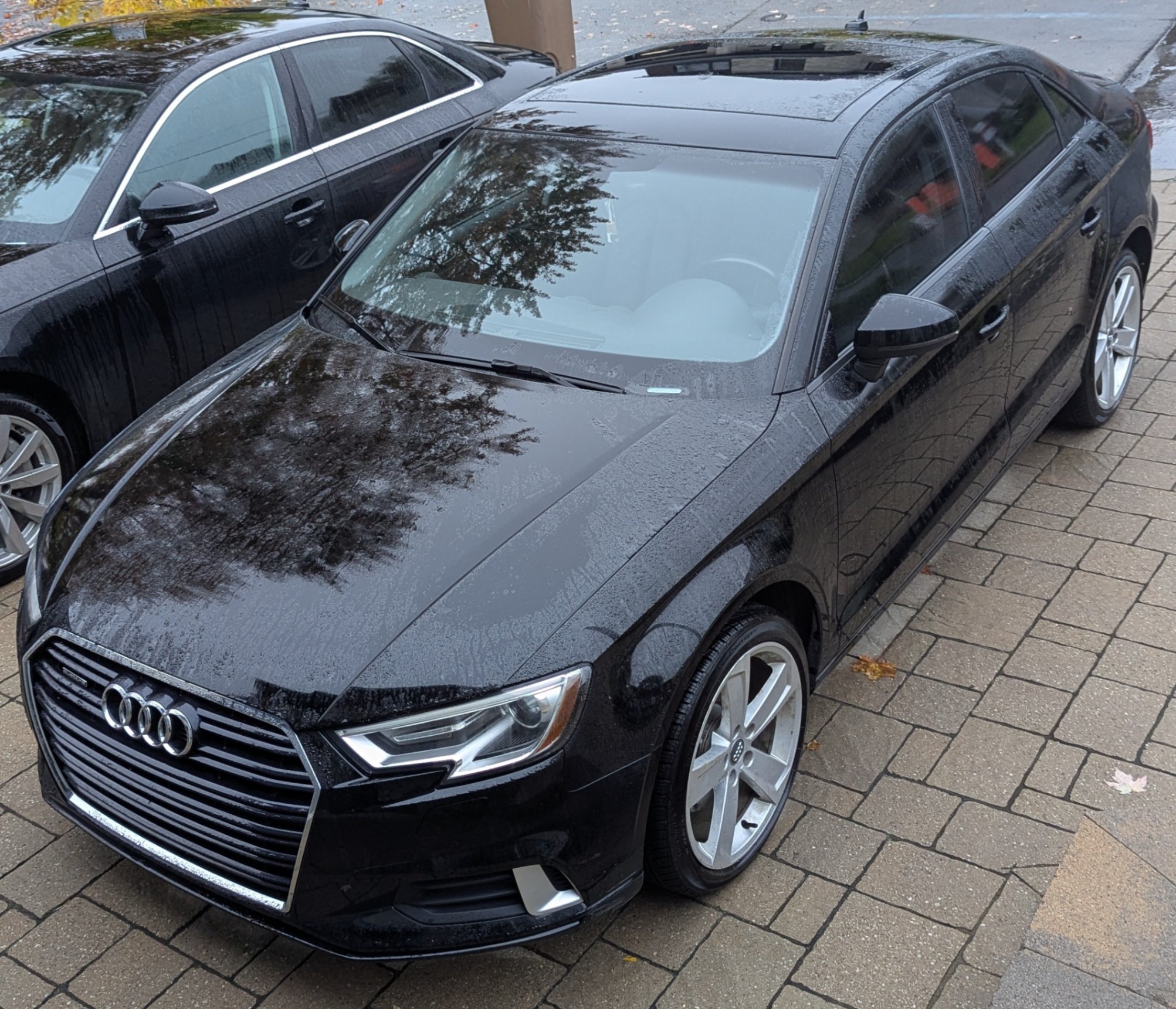Снимка 3 от търг – 2017 AUDI A3 2.0T KOMFORT с VIN WAUB8GFF3H1053980