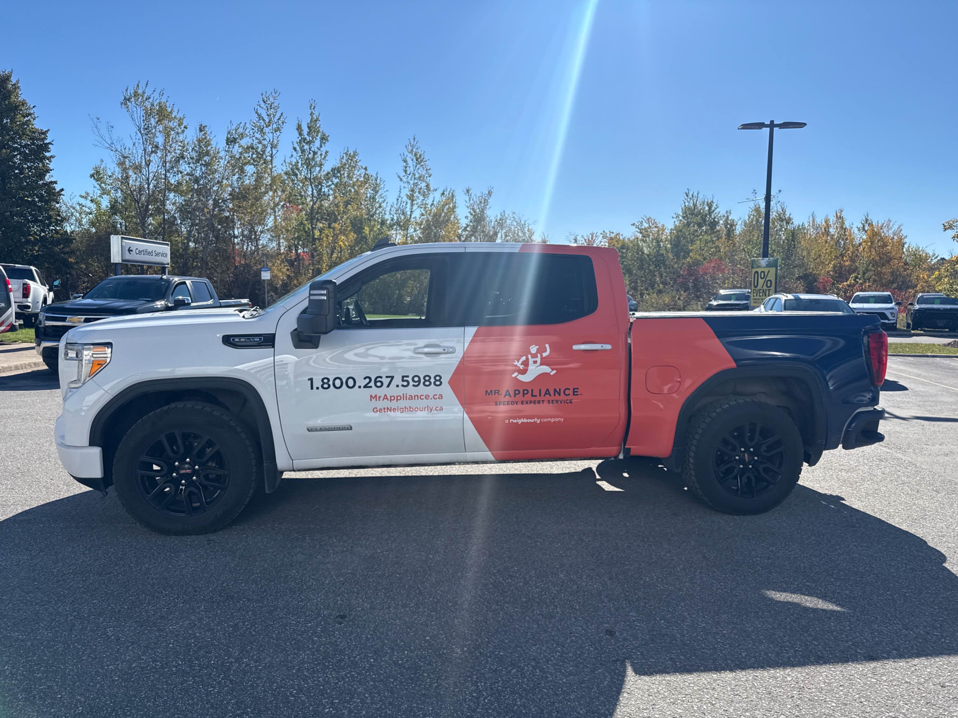 Photo 2 from auction – 2021 GMC SIERRA 1500 ELEVATION with VIN 1GTU9CED9MZ314686