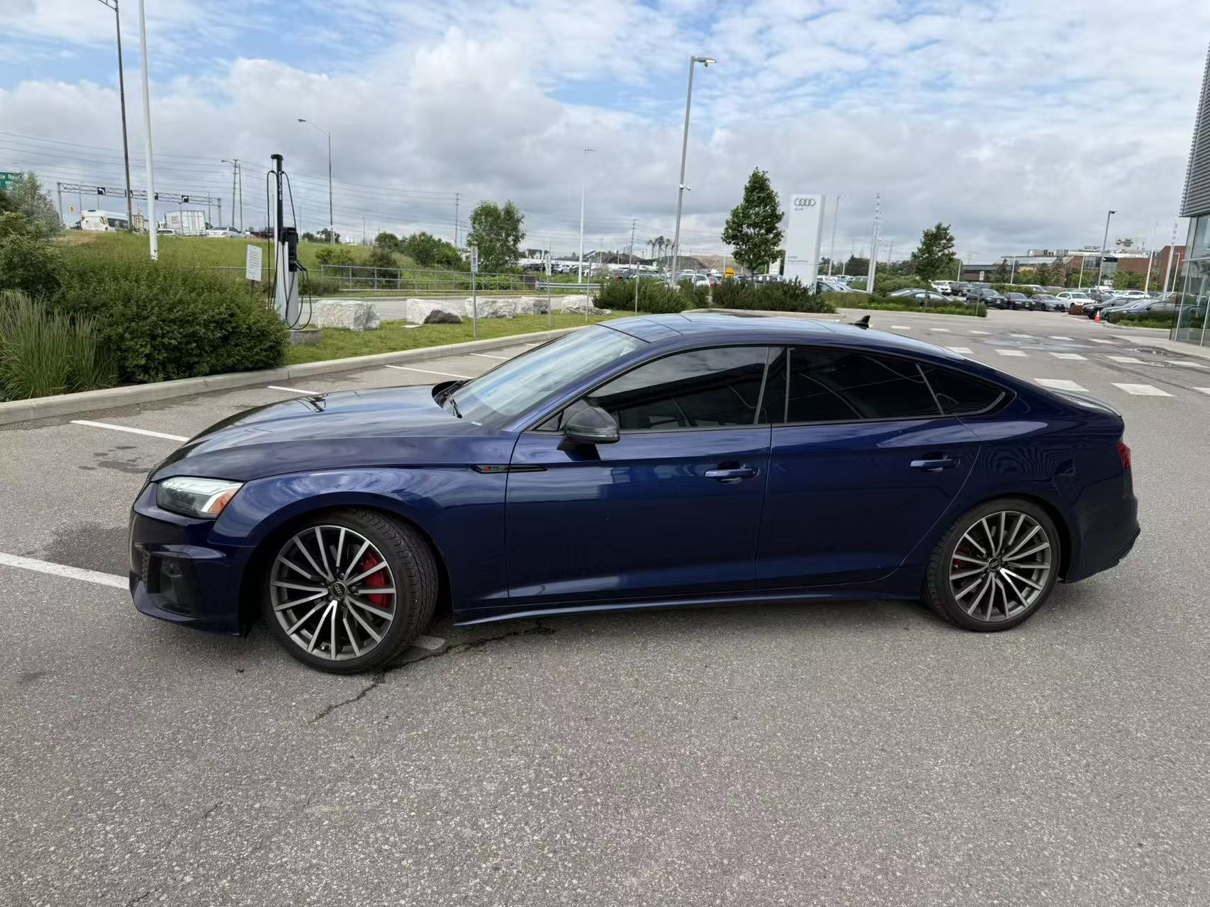 Photo 3 from auction – 2023 AUDI A5 SPORTBACK PROGRESSIV with VIN WAUFACF51PA067526