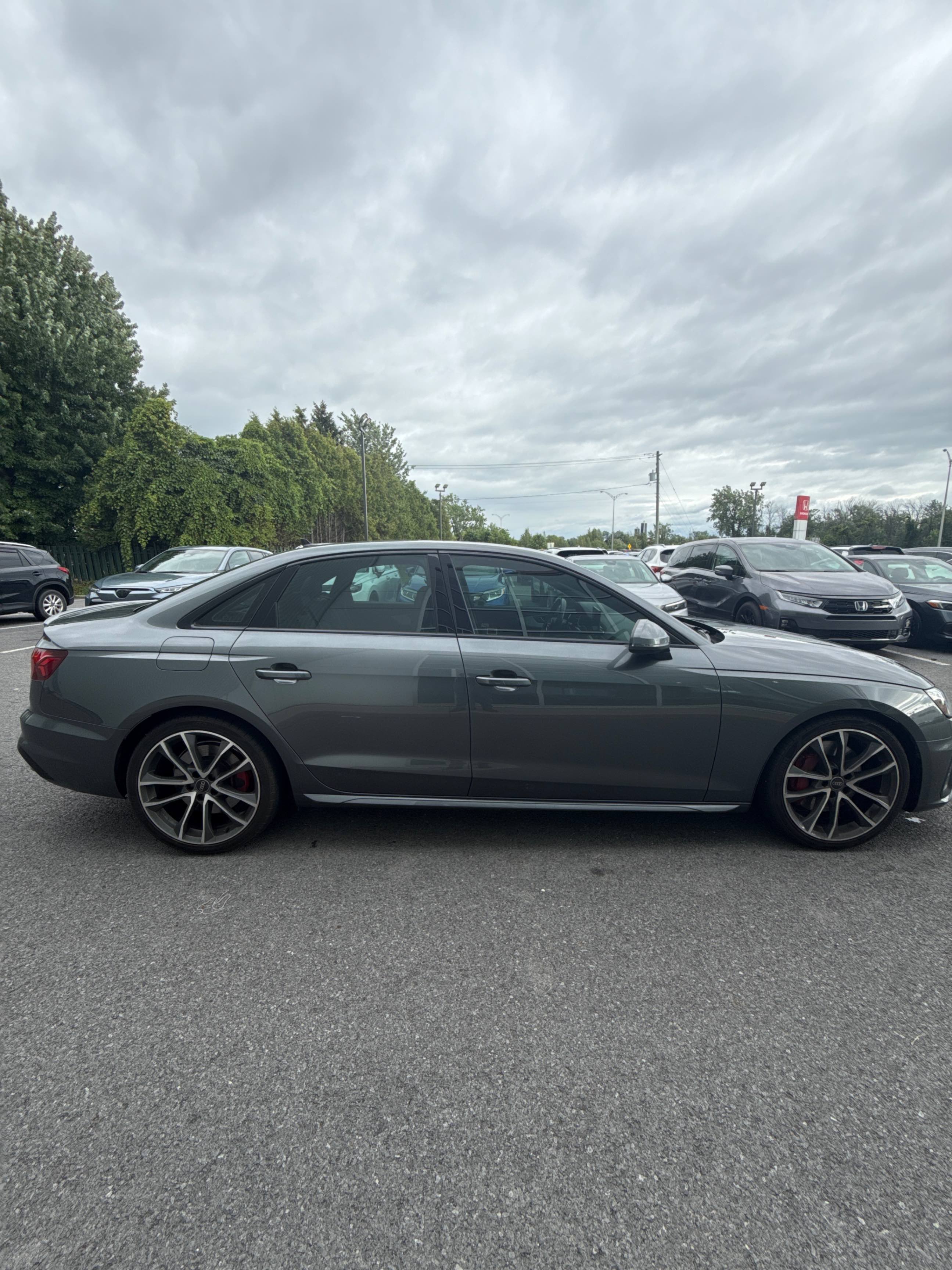 Photo 3 from auction – 2021 AUDI S4 SEDAN PROGRESSIV with VIN WAUA4AF42MA070606
