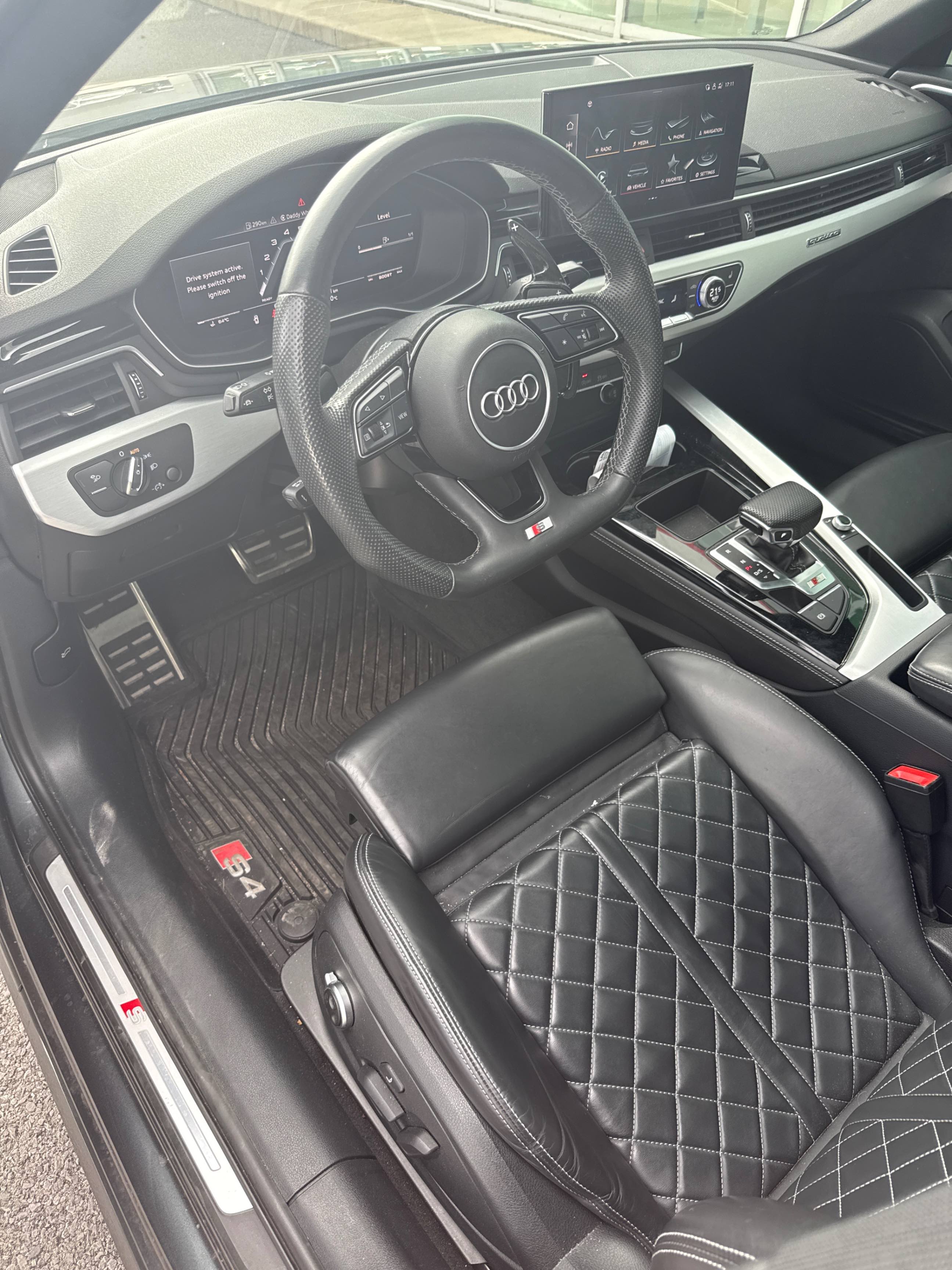 Photo 5 from auction – 2021 AUDI S4 SEDAN PROGRESSIV with VIN WAUA4AF42MA070606