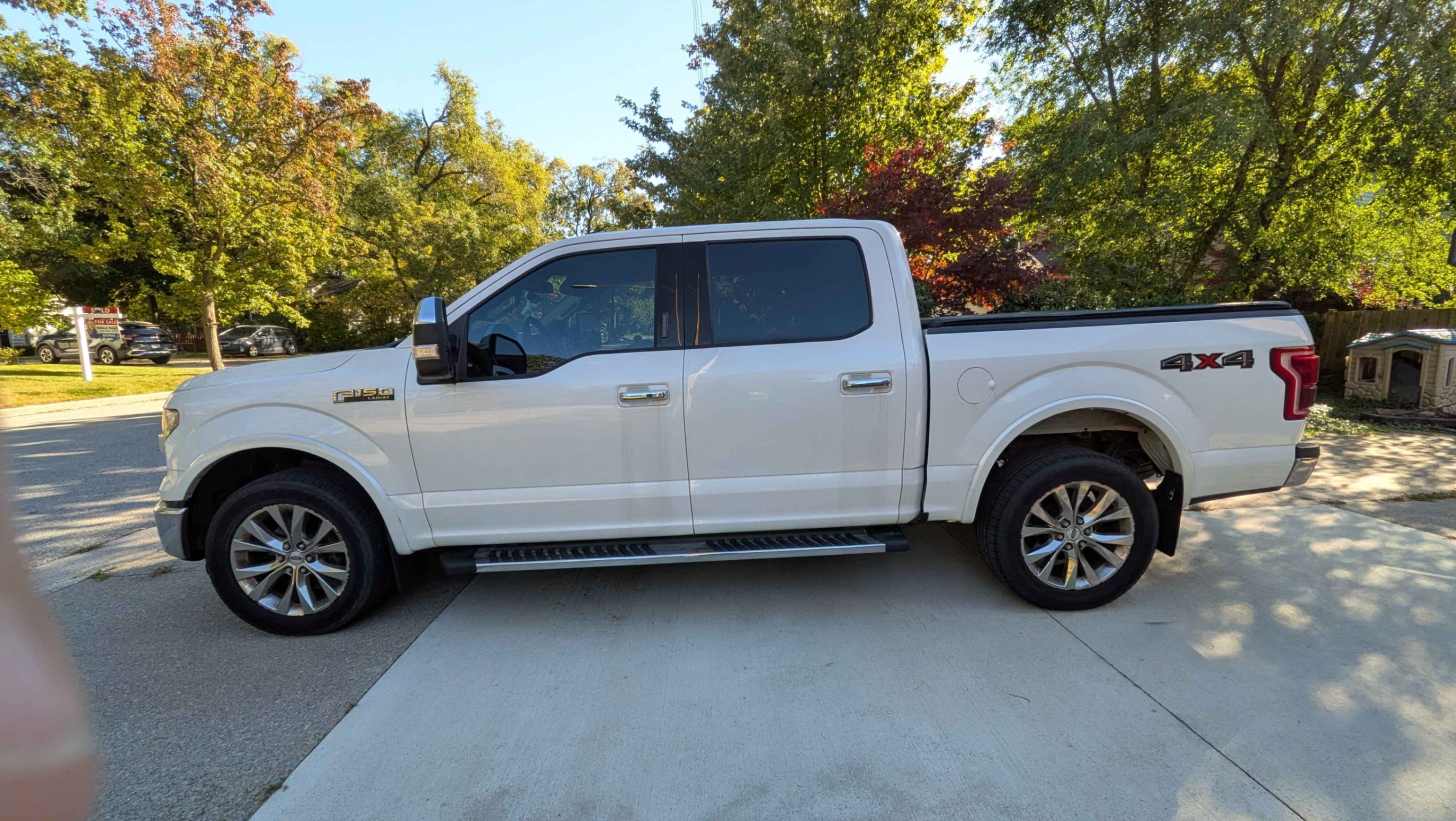 Photo 2 from auction – 2016 FORD F-150 4WD SUPERCREW with VIN 1FTEW1EF5GFB16339