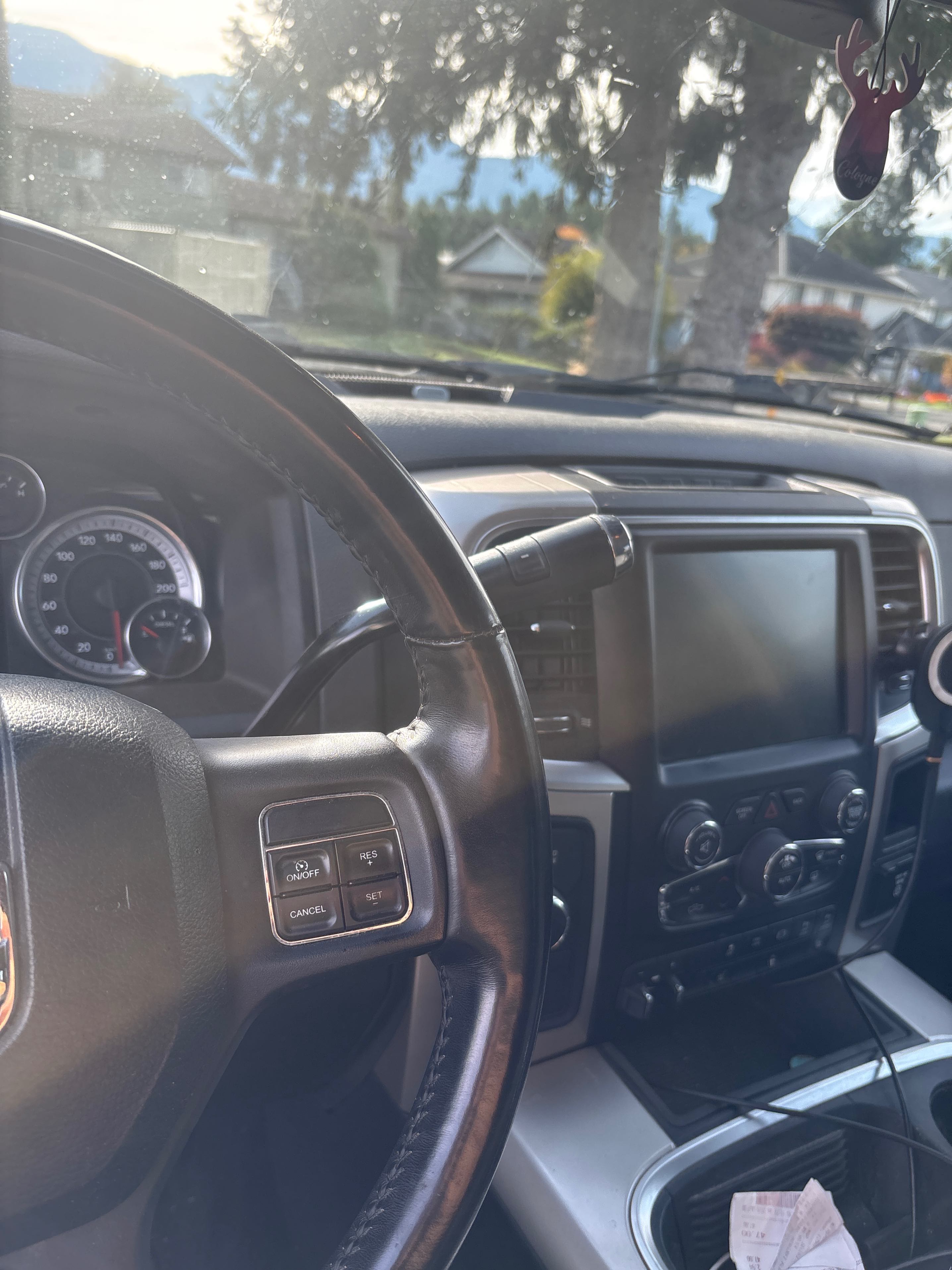 Photo 5 from auction – 2016 RAM 3500 SLT with VIN 3C63R3DL1GG354115