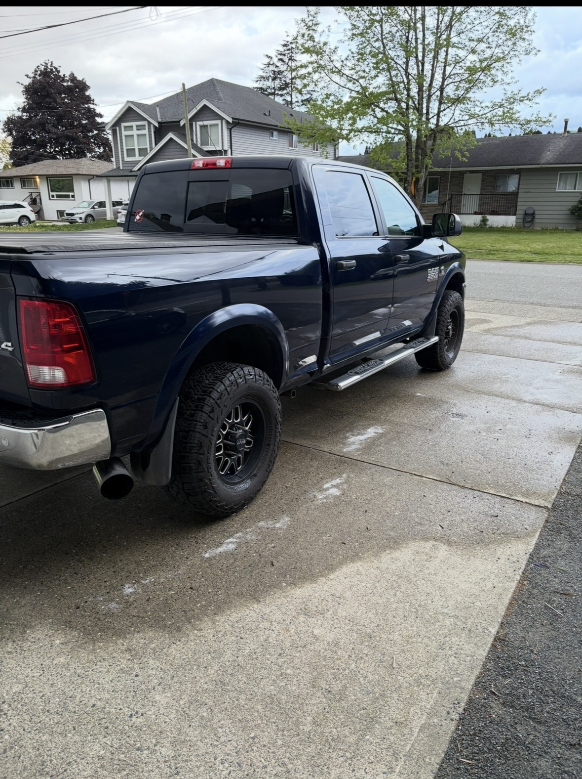 Photo 11 from auction – 2016 RAM 3500 SLT with VIN 3C63R3DL1GG354115