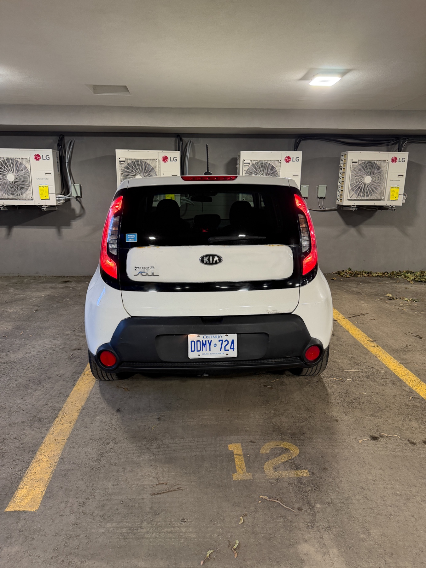 Photo 4 from auction – 2015 KIA SOUL BASE with VIN KNDJN2A21F7228557