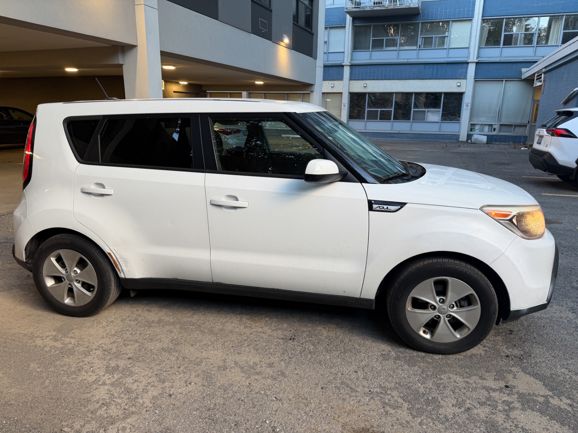 Photo 3 from auction – 2015 KIA SOUL BASE with VIN KNDJN2A21F7228557