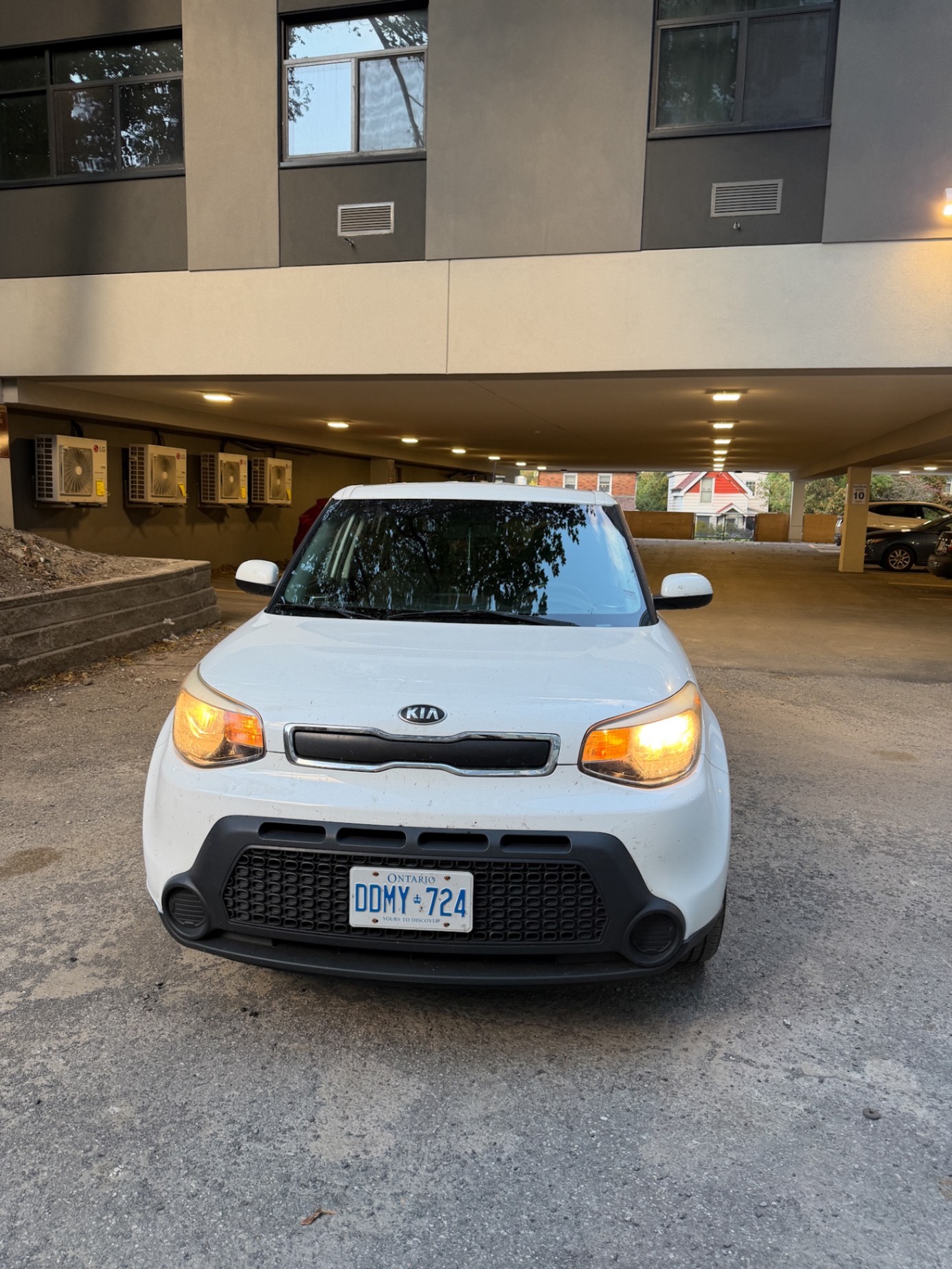 Photo 6 from auction – 2015 KIA SOUL BASE with VIN KNDJN2A21F7228557