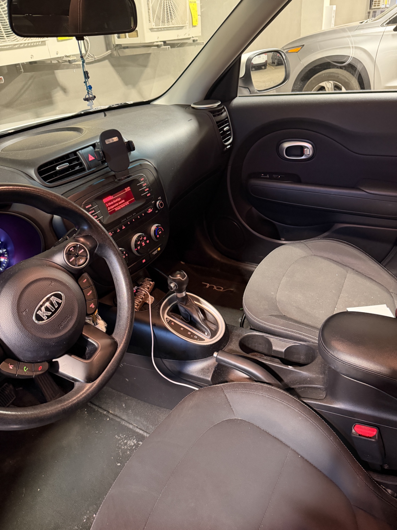 Photo 5 from auction – 2015 KIA SOUL BASE with VIN KNDJN2A21F7228557