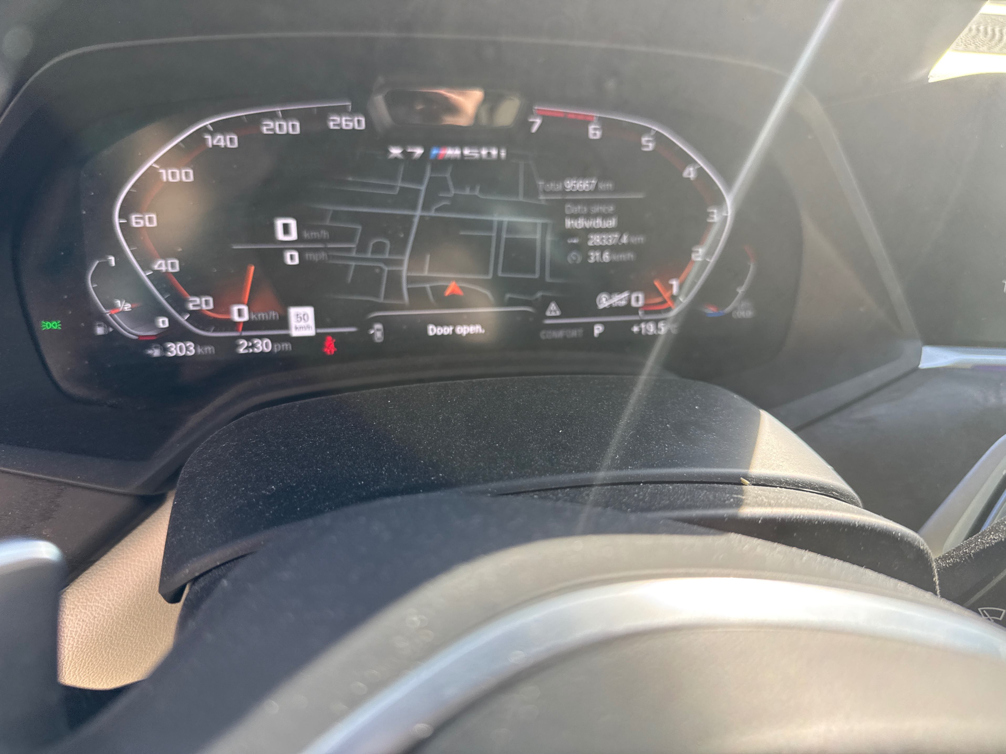 Снимка 5 от търг – 2022 BMW X7 M50I с VIN 5UXCX6C03N9K34769