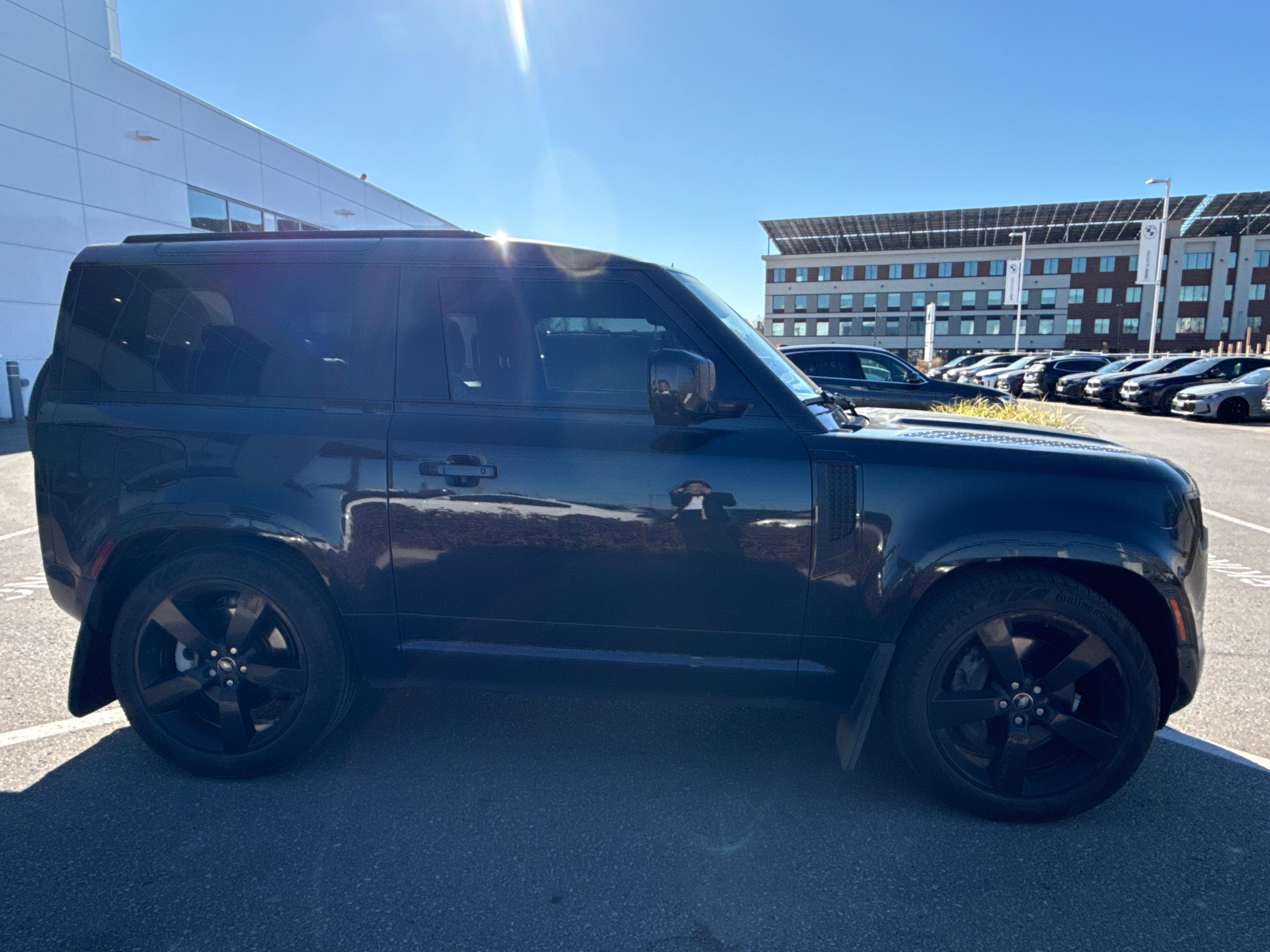 Снимка 3 от търг – 2023 LAND ROVER DEFENDER X-DYNAMIC SE с VIN SALE26EU6P2123226