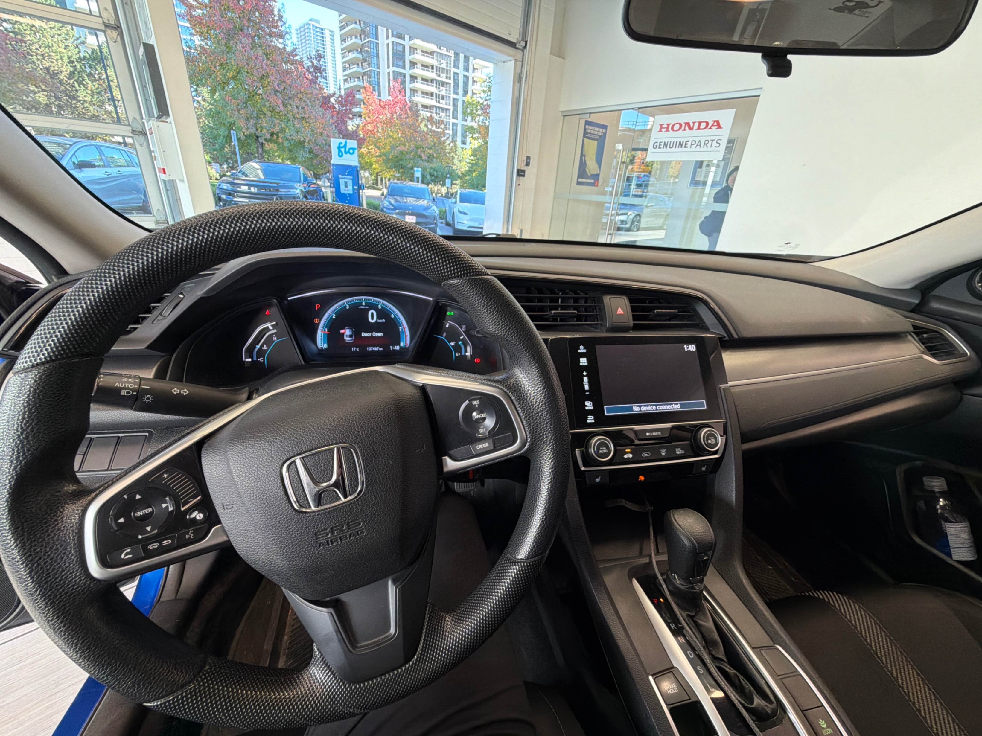 Снимка 9 от търг – 2018 HONDA CIVIC SEDAN LX с VIN 2HGFC2F50JH005729