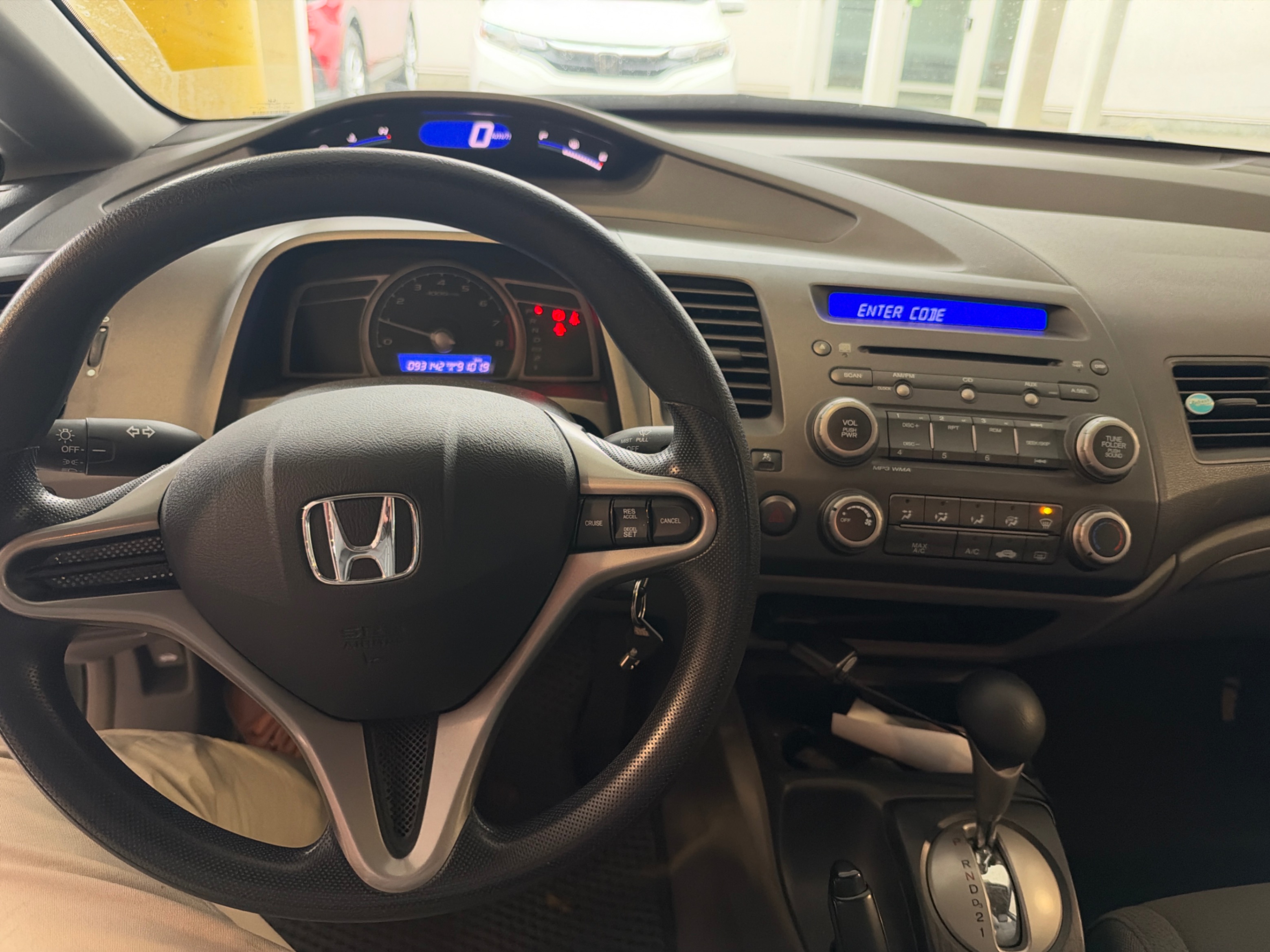 Снимка 9 от търг – 2010 HONDA CIVIC SDN DX-G с VIN 2HGFA1F46AH006438