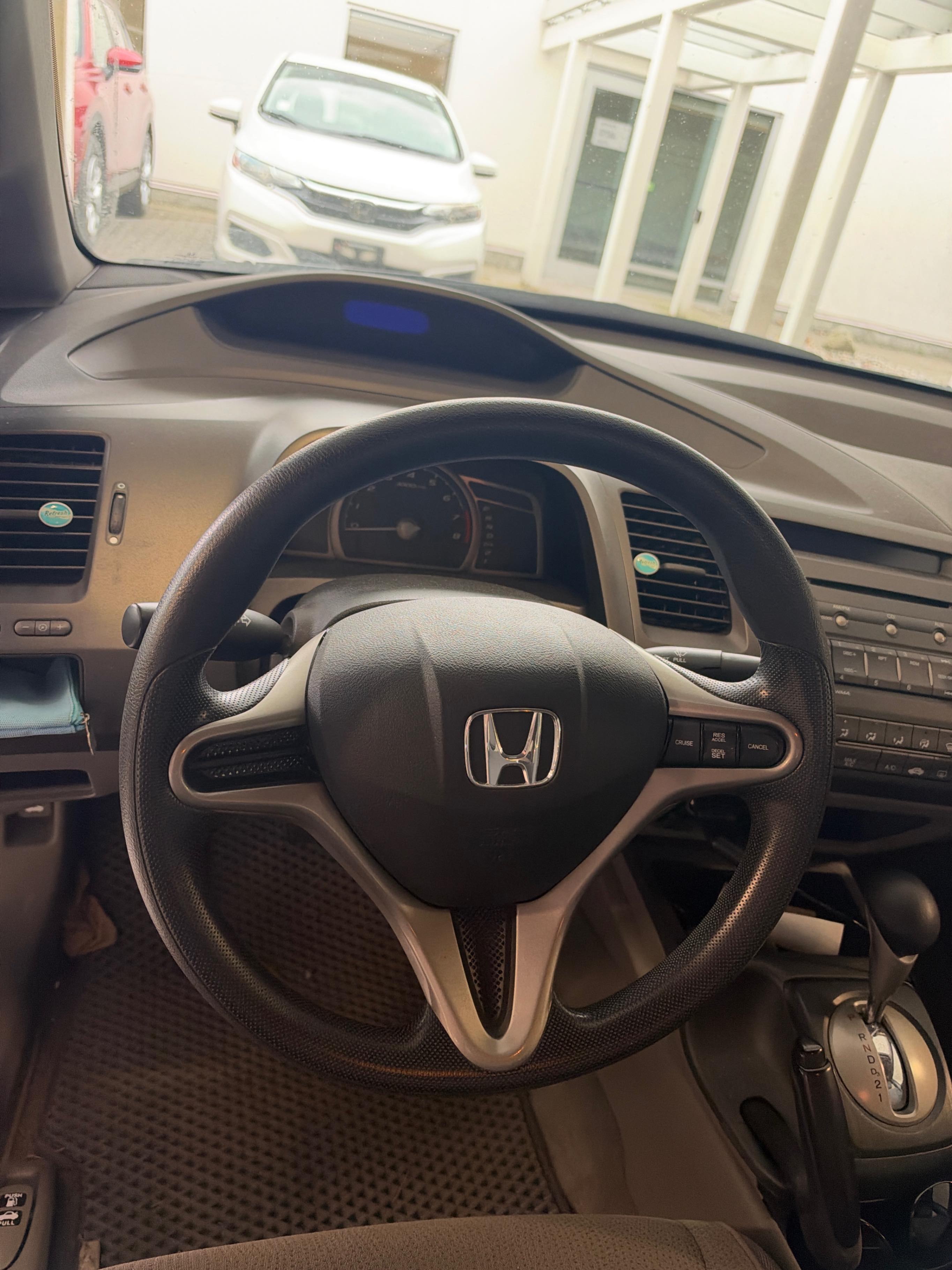 Снимка 20 от търг – 2010 HONDA CIVIC SDN DX-G с VIN 2HGFA1F46AH006438