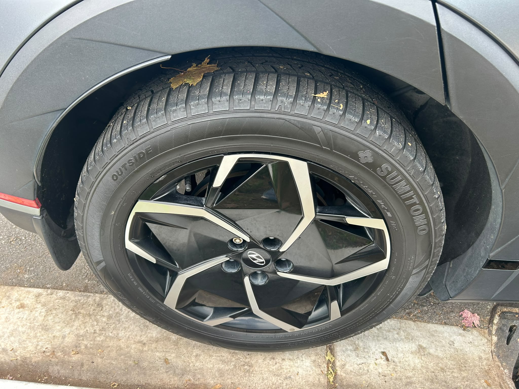 Снимка 7 от търг – 2022 HYUNDAI IONIQ 5 PREFERRED с VIN KM8KN4AEXNU076798