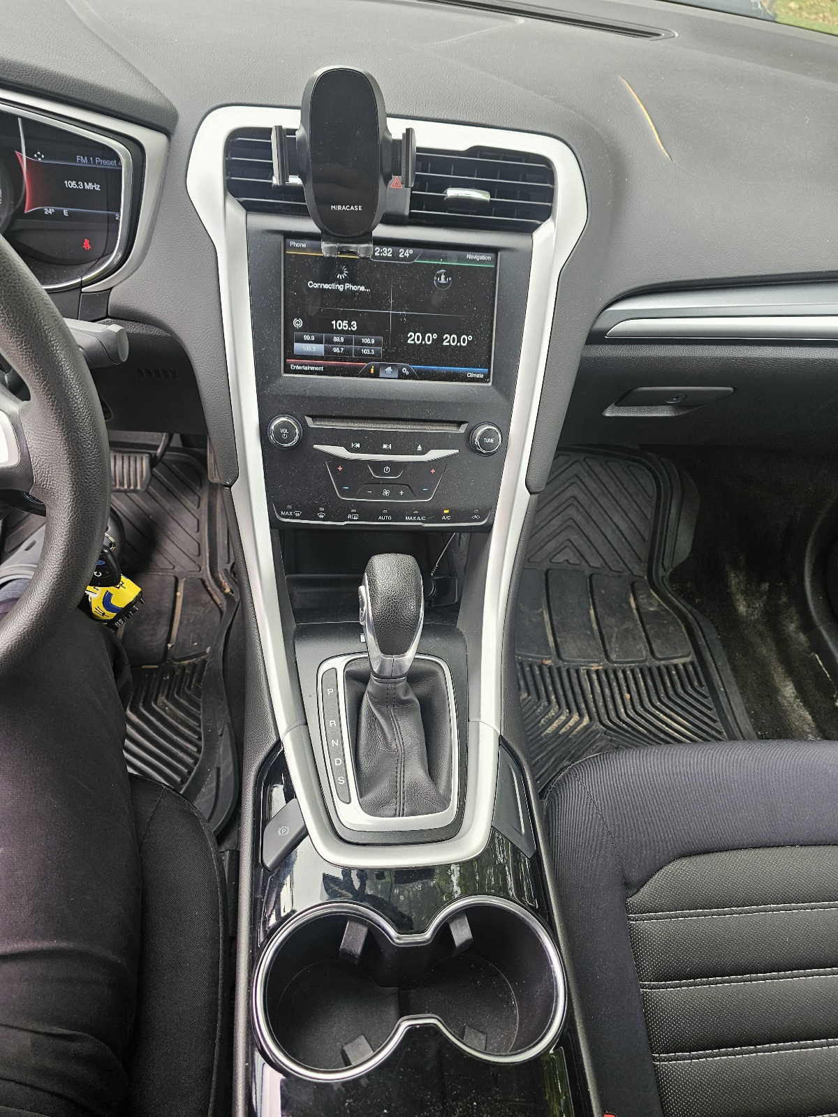 Photo 9 from auction – 2015 FORD FUSION SE with VIN 3FA6P0H78FR121249