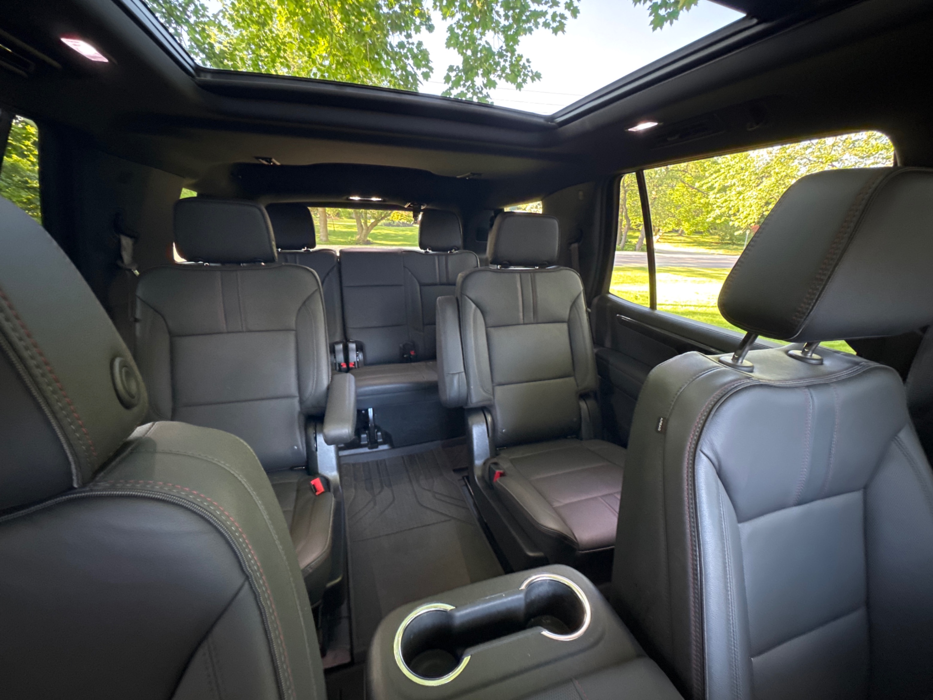 Снимка 10 от търг – 2025 CHEVROLET TAHOE RST с VIN 1GNS6RRDXSR109363