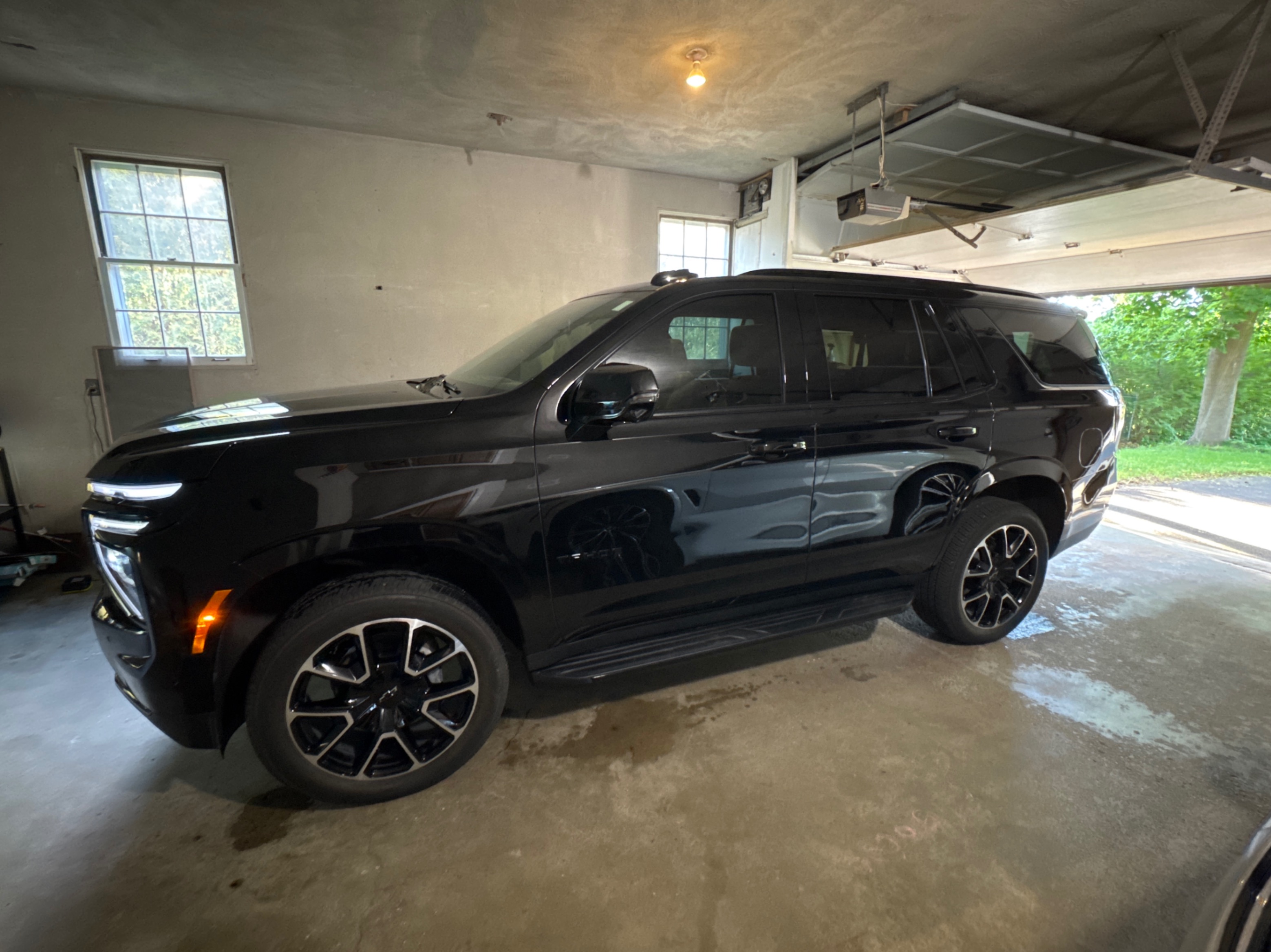 Снимка 23 от търг – 2025 CHEVROLET TAHOE RST с VIN 1GNS6RRDXSR109363