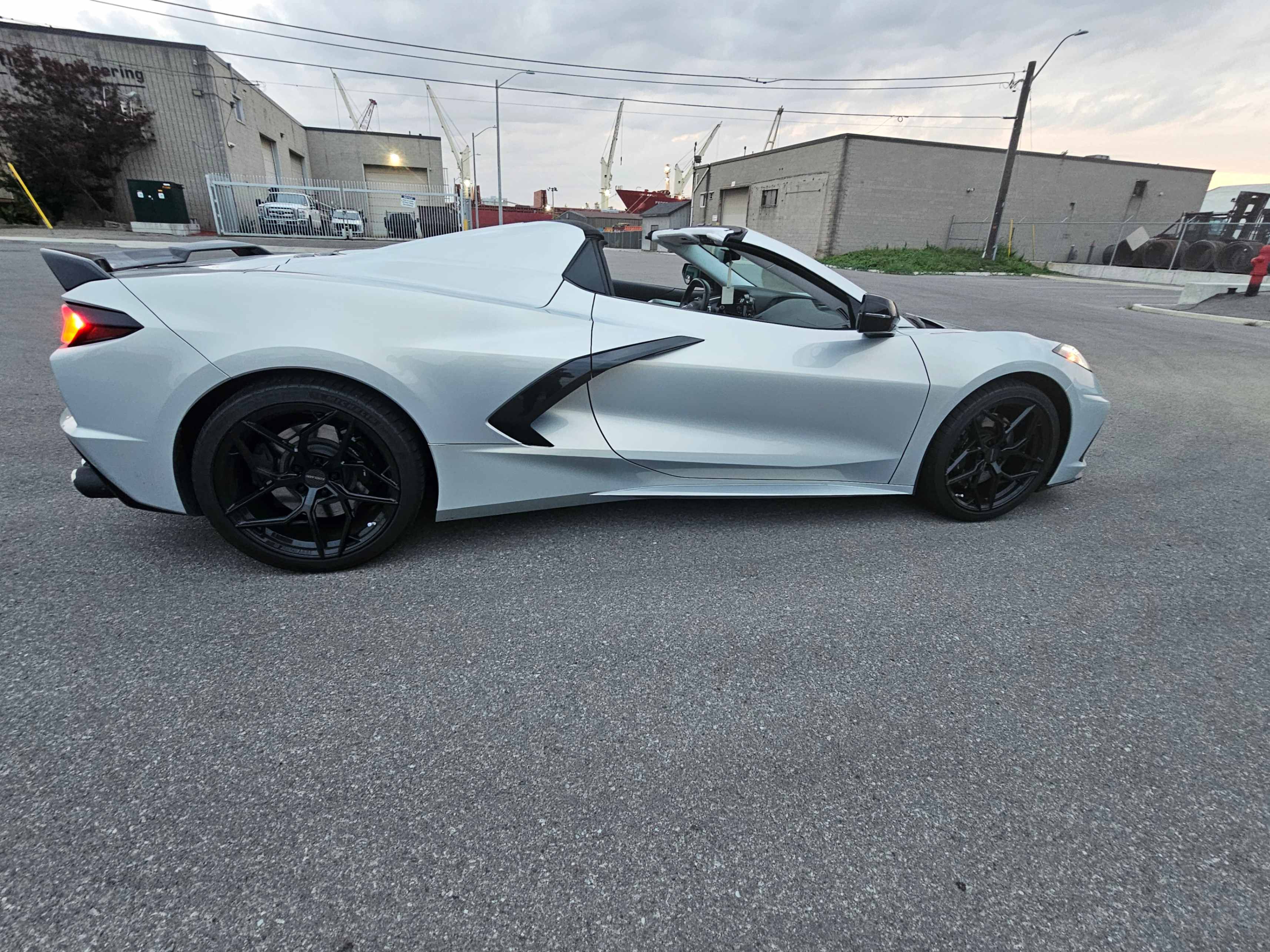 صورة رقم 3 من المزاد - 2021 CHEVROLET CORVETTE 3LT مع VIN 1G1YC3D48M5124138