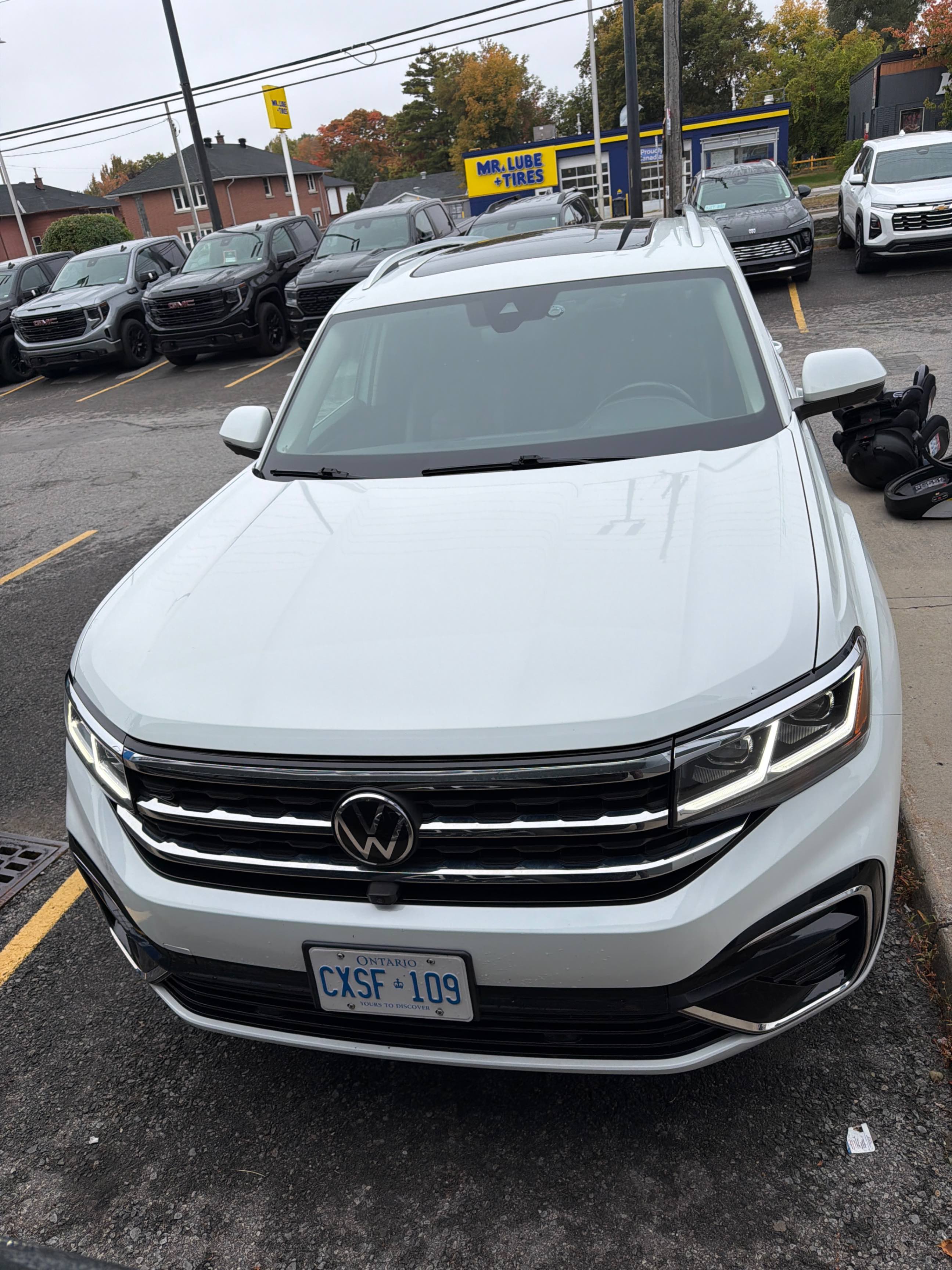 Photo 6 from auction – 2023 VOLKSWAGEN ATLAS EXECLINE with VIN 1V2FR2CA4PC502453