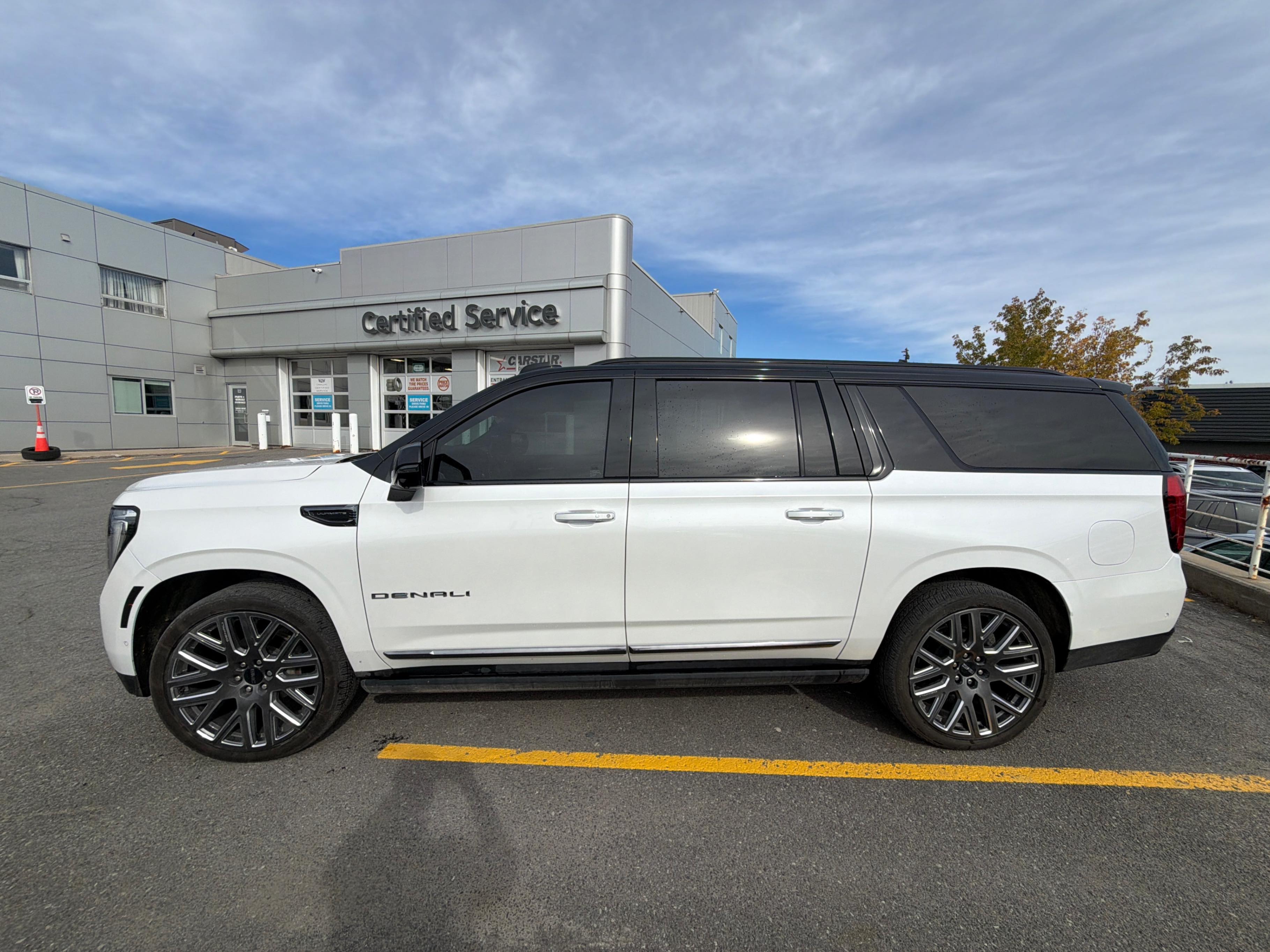 Снимка 2 от търг – 2025 GMC YUKON XL DENALI ULTIMATE с VIN 1GKS2KRL3SR117263