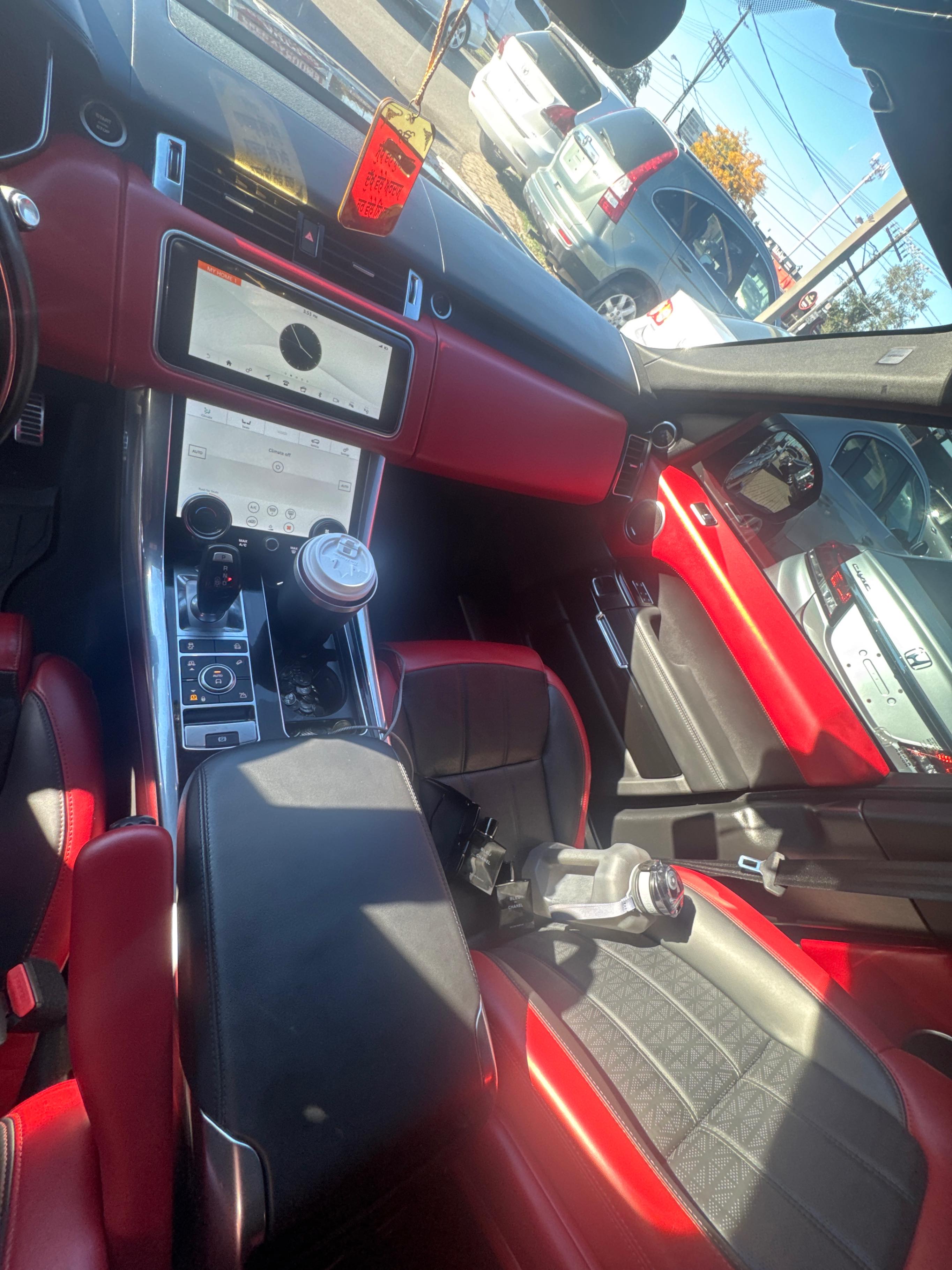 Снимка 9 от търг – 2021 LAND ROVER RANGE ROVER SPORT AUTOBIOGRAPHY DYNAMIC с VIN SALWV2SE0MA774547