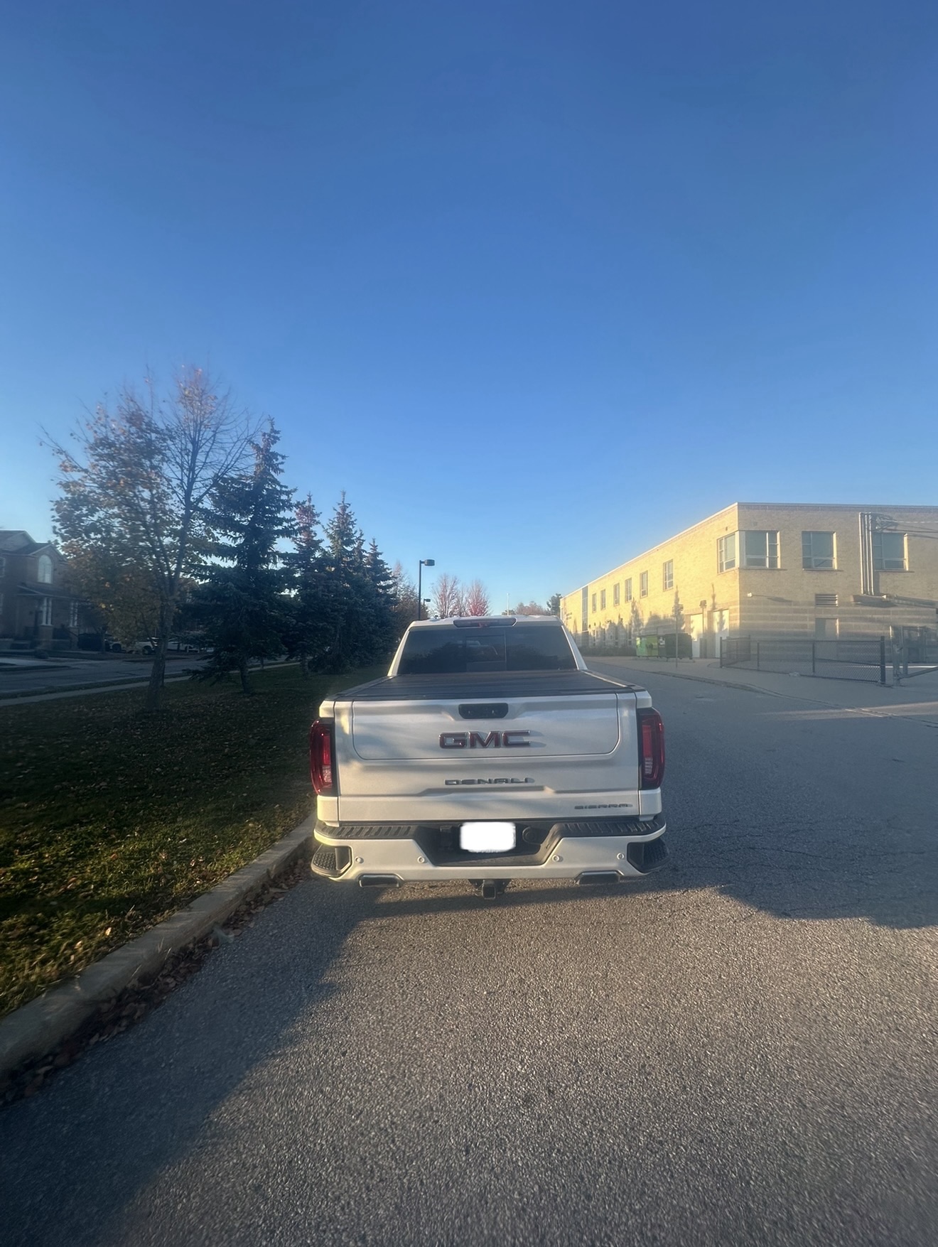 Снимка 4 от търг – 2023 GMC SIERRA 1500 DENALI с VIN 3GTUUGEDXPG150620