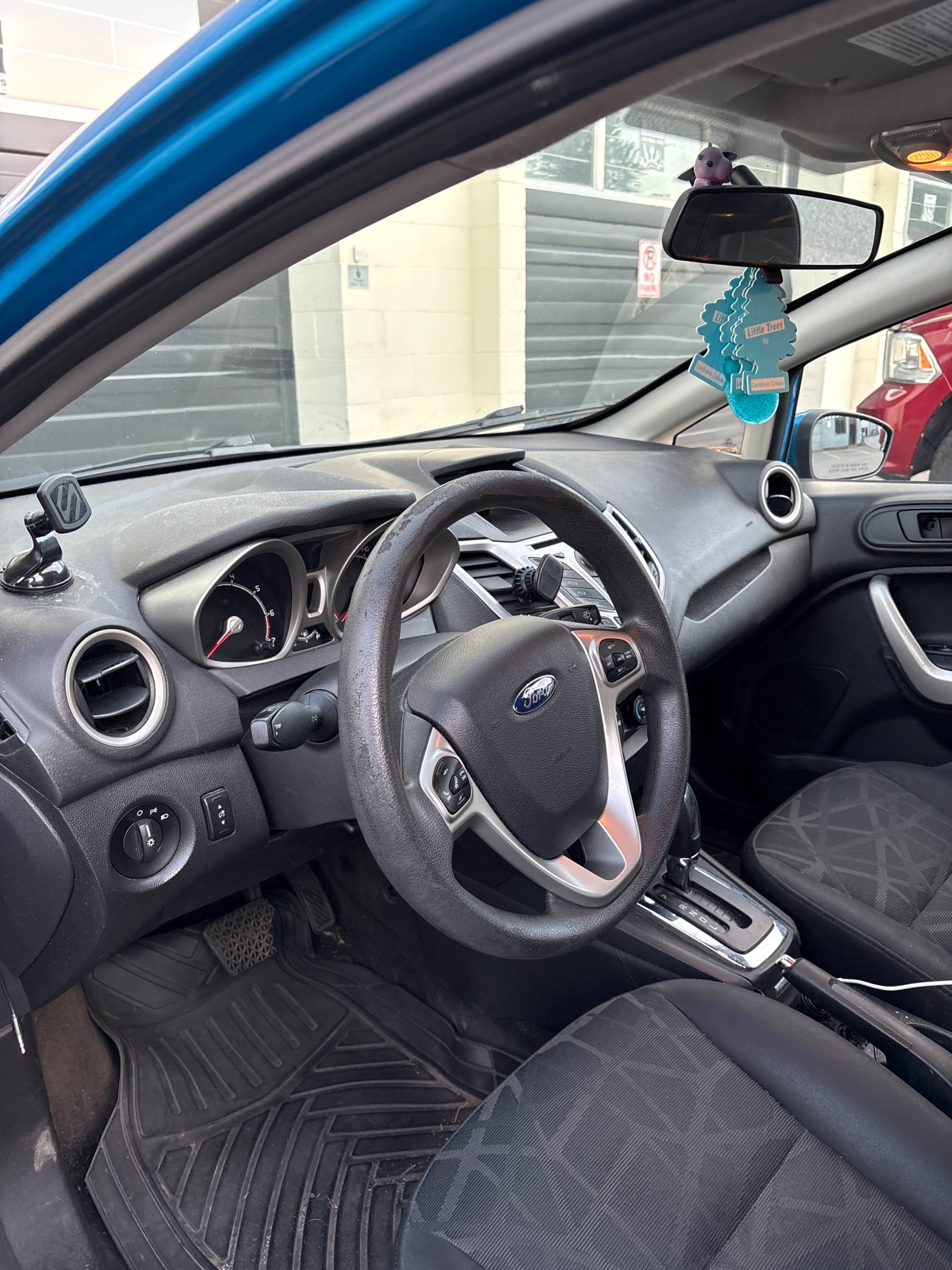 Photo 5 from auction – 2013 FORD FIESTA SE with VIN 3FADP4EJ4DM141667