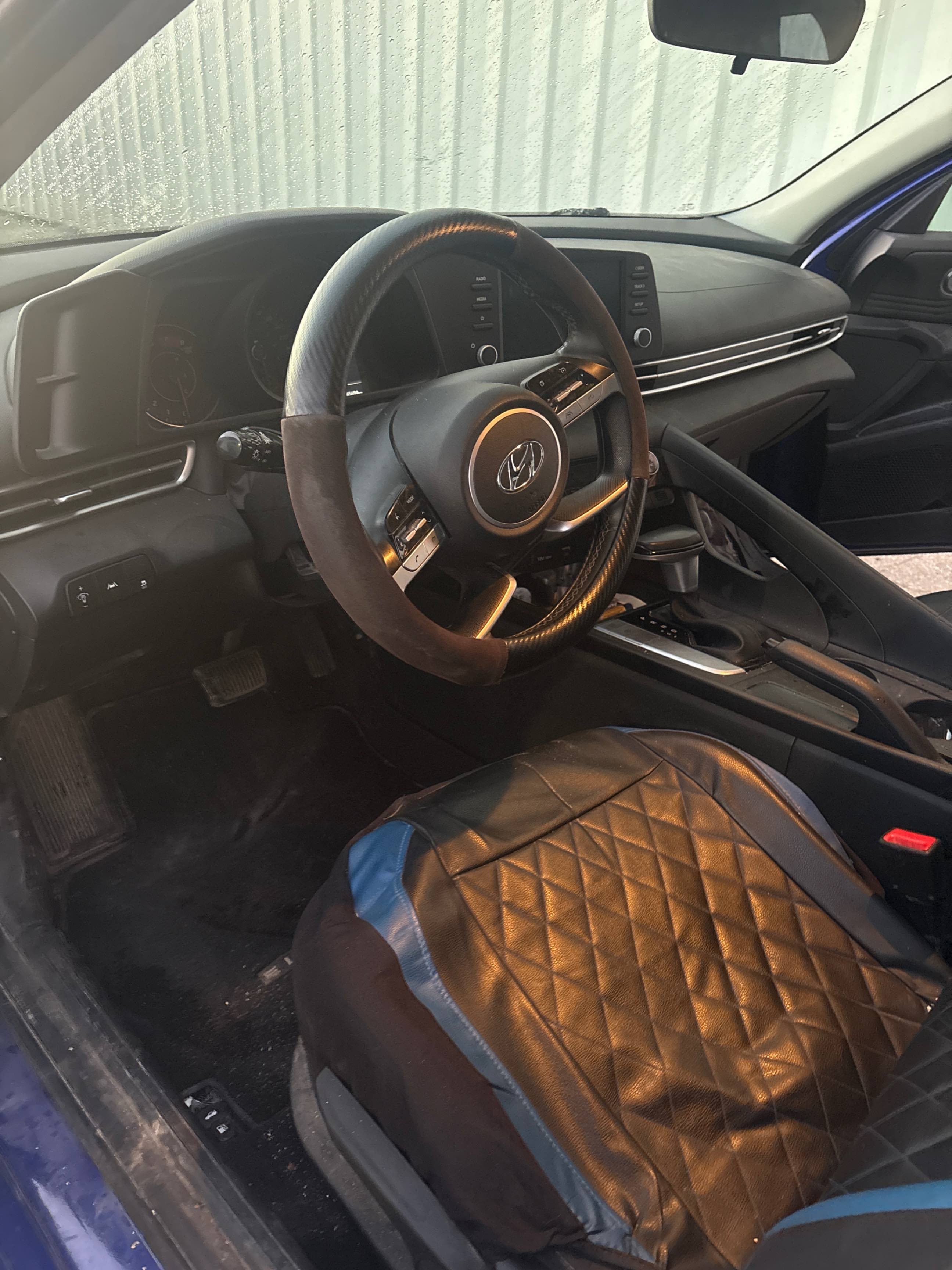 Снимка 5 от търг – 2021 HYUNDAI ELANTRA PREFERRED с VIN KMHLM4AG6MU106757
