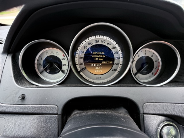 Photo 21 from auction – 2012 MERCEDES-BENZ C-CLASS C 300 with VIN WDDGF8BB5CA688141