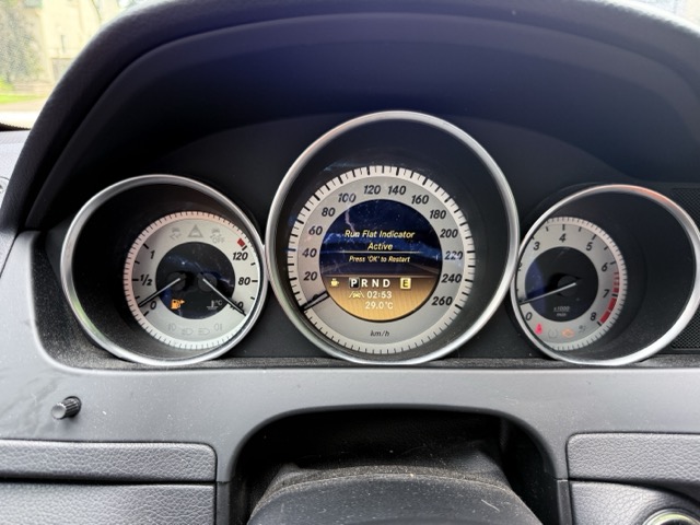 Photo 23 from auction – 2012 MERCEDES-BENZ C-CLASS C 300 with VIN WDDGF8BB5CA688141